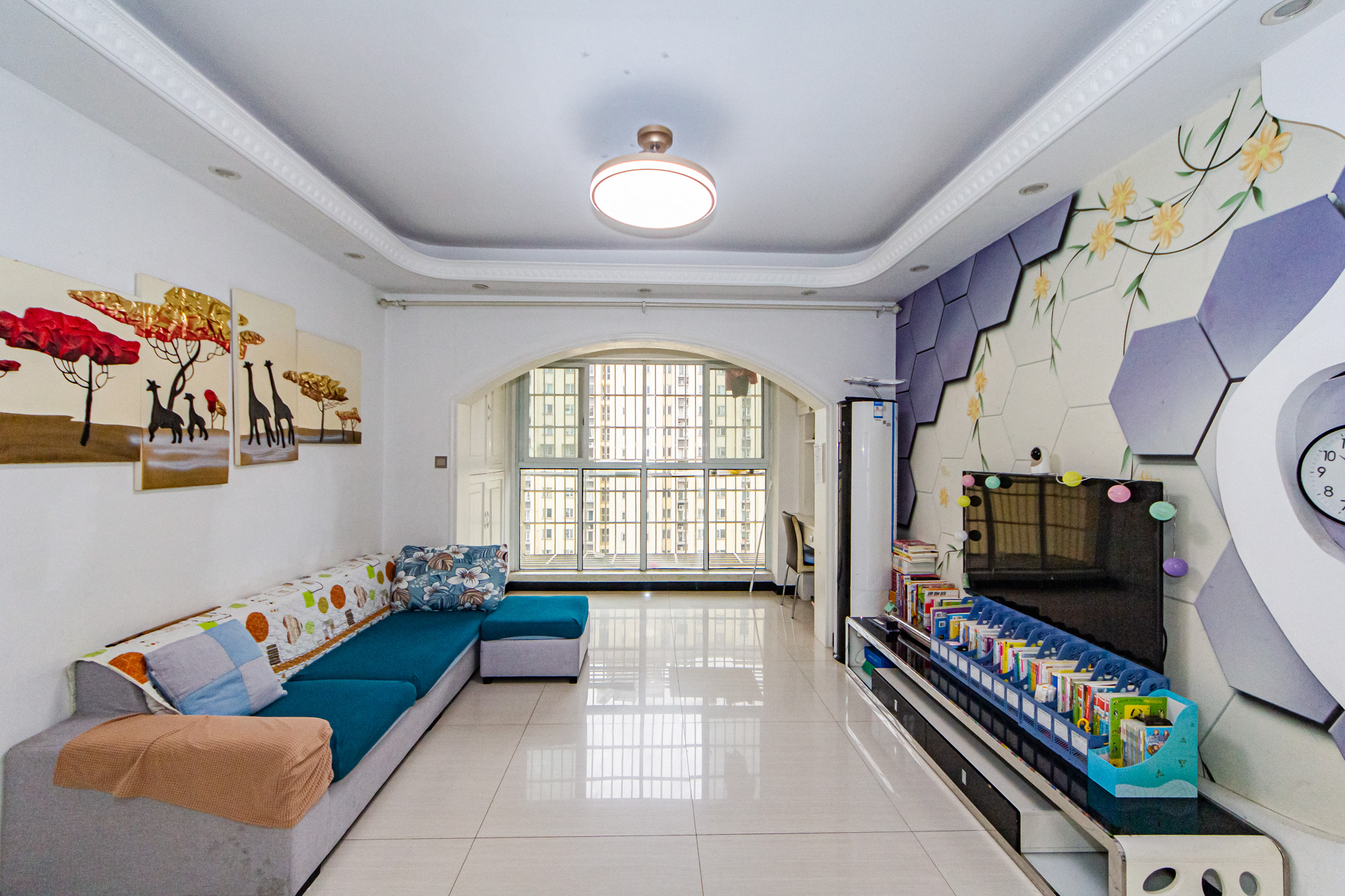 万国城（当代满庭春MOMA）三期  3室2厅1卫    89.8万客厅