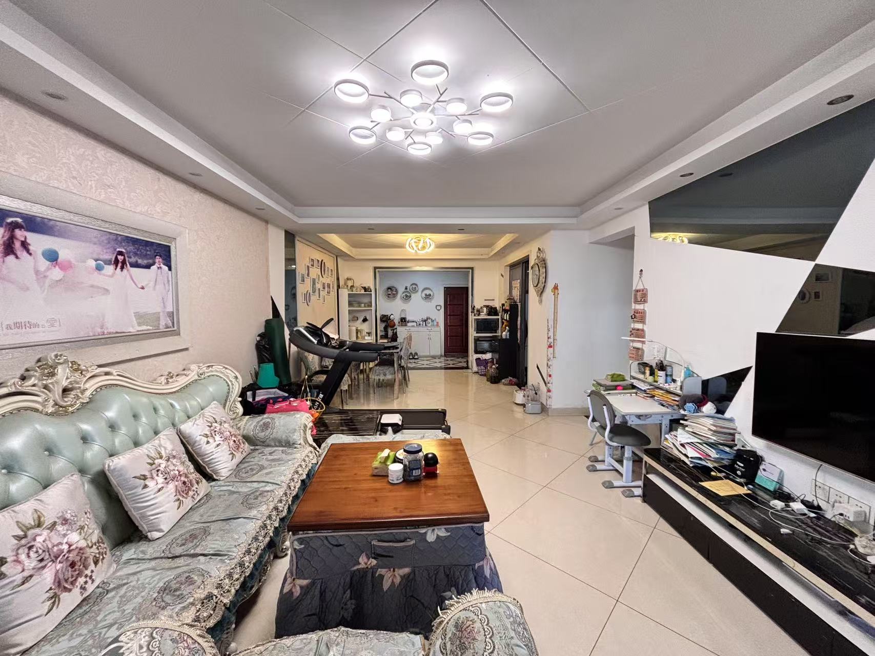 经世皇城 3室2厅2卫 58.0万 经世皇城 3室2厅2卫 58.0万室内图