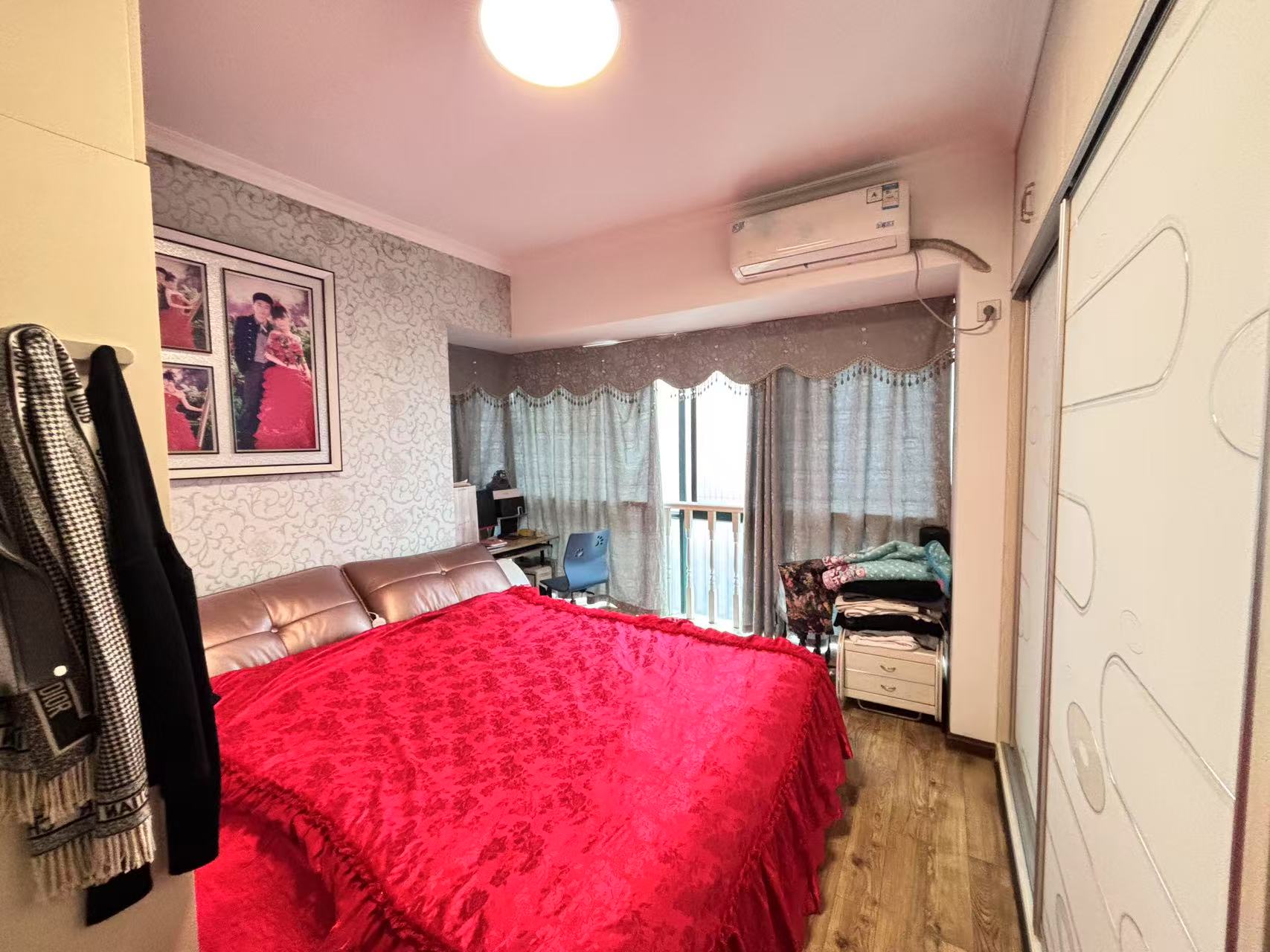 经世皇城 3室2厅2卫 58.0万 经世皇城 3室2厅2卫 58.0万室内图