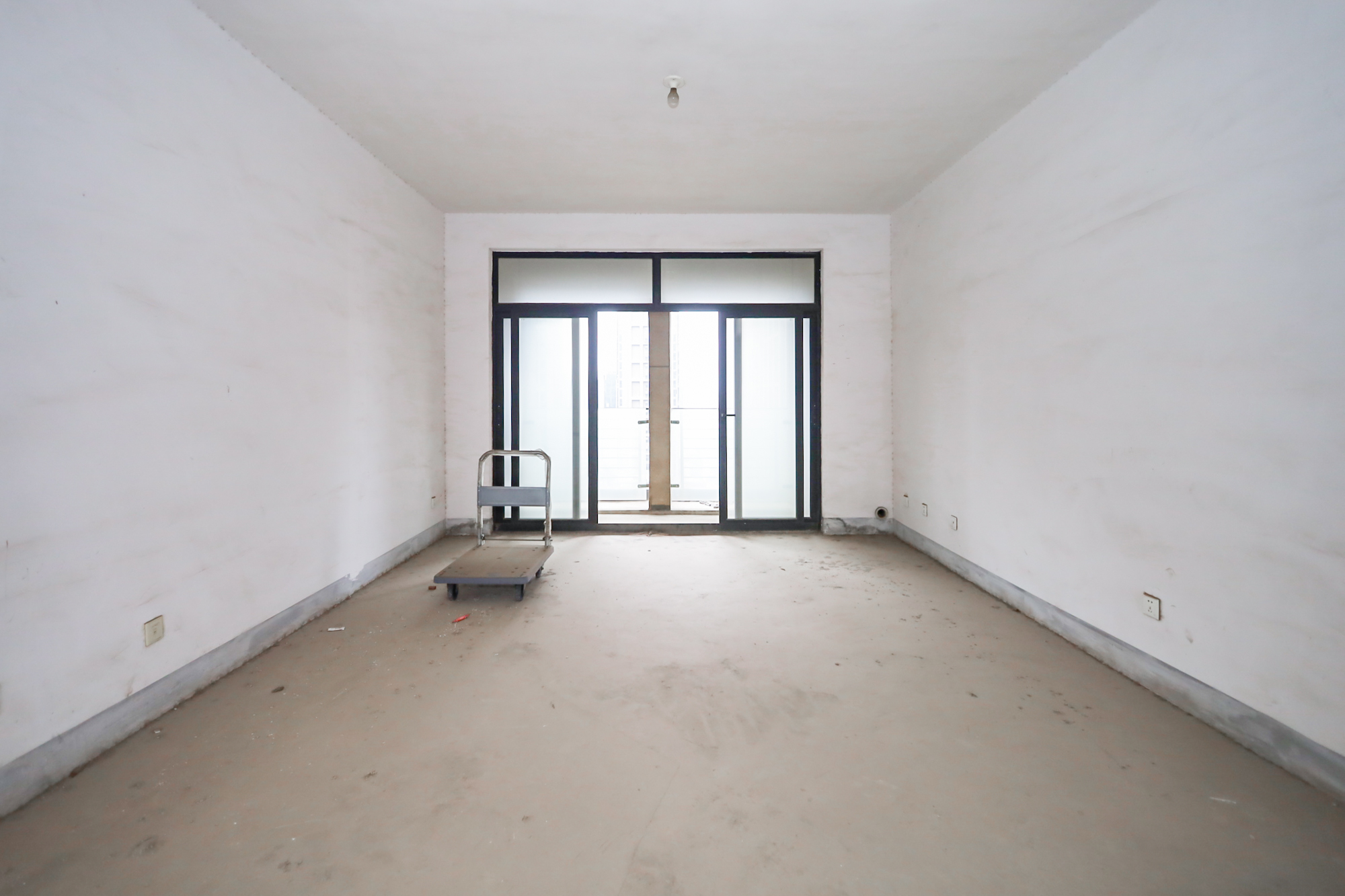 郡原广场 3室2厅2卫 138.0万 郡原广场 3室2厅2卫 138.0万客厅