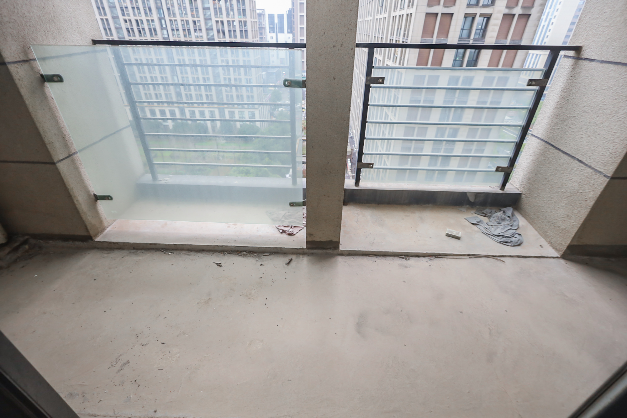 郡原广场 3室2厅2卫 138.0万 郡原广场 3室2厅2卫 138.0万阳台