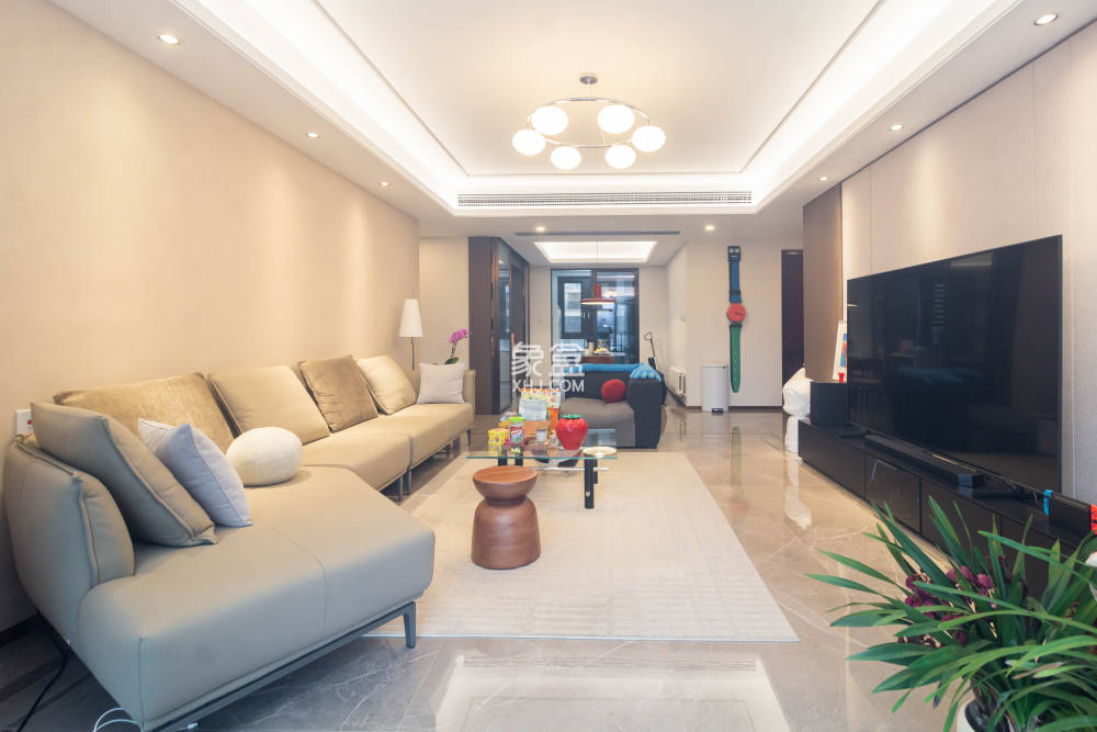 金茂建發(fā)觀悅  4室2廳2衛(wèi)   283.00萬