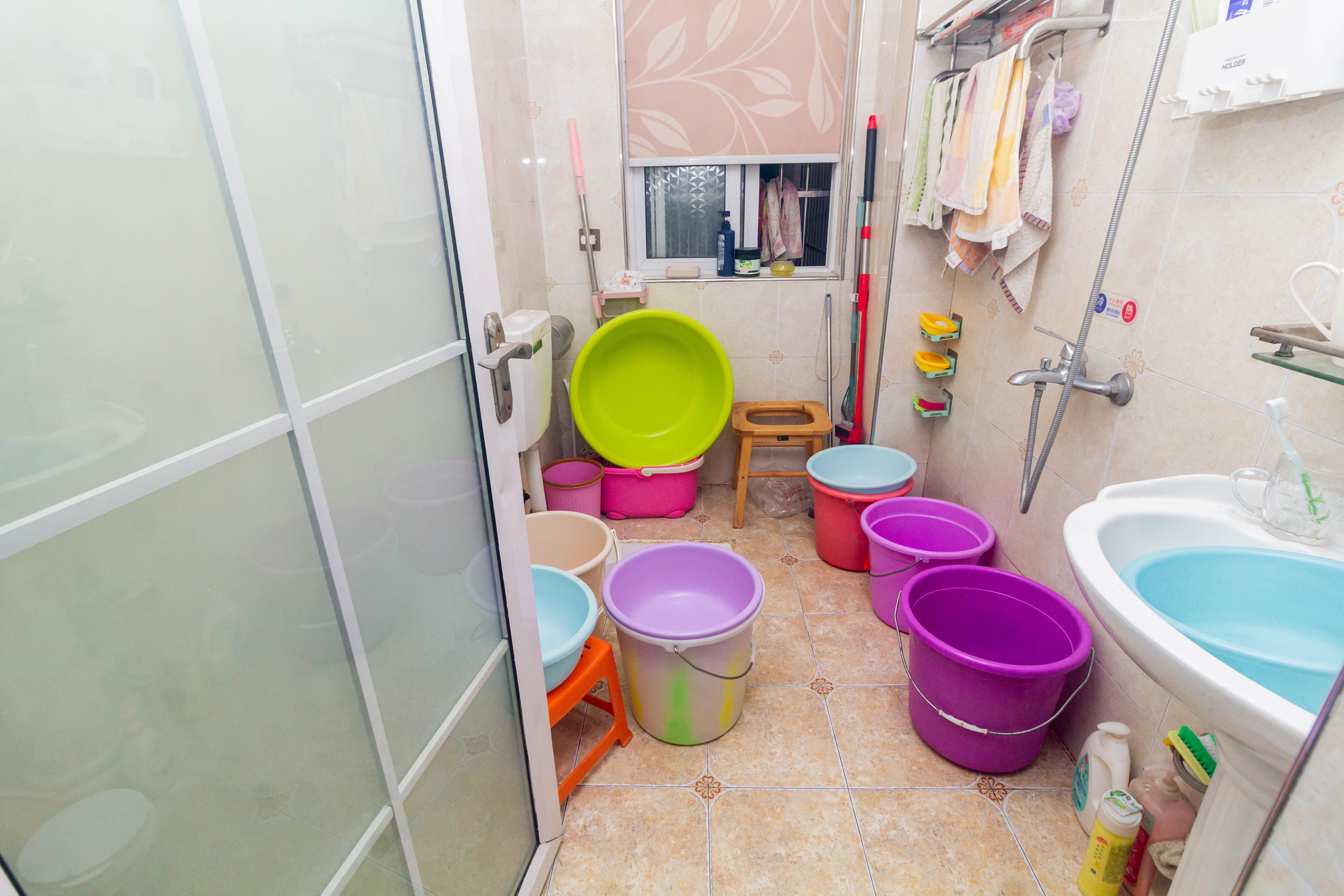 豪庭(江城豪庭) 2室2厅1卫 45.8万 豪庭(江城豪庭) 2室2厅1卫 45.8万卫生间