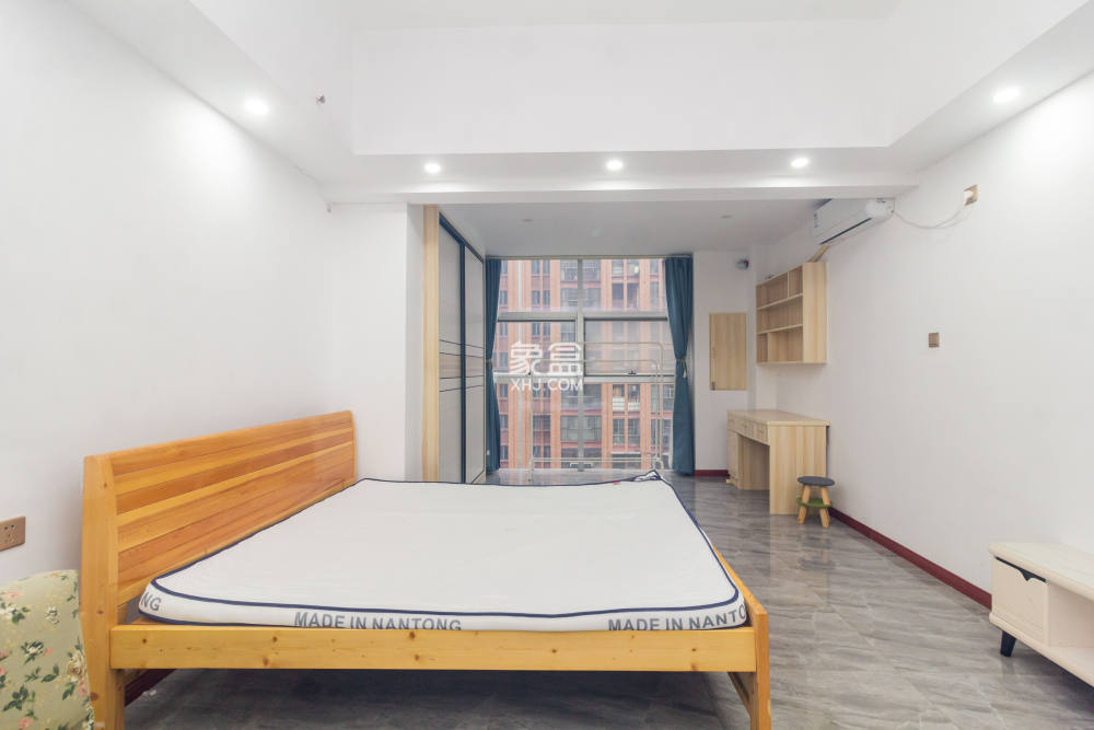 东业上城嘉苑（晟悦国际）  1室1厅1卫    26.8万