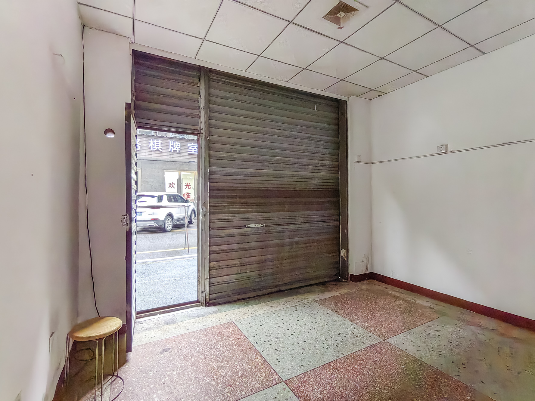 星沙二区 6室2厅4卫 158.0万 星沙二区 6室2厅4卫 158.0万客厅