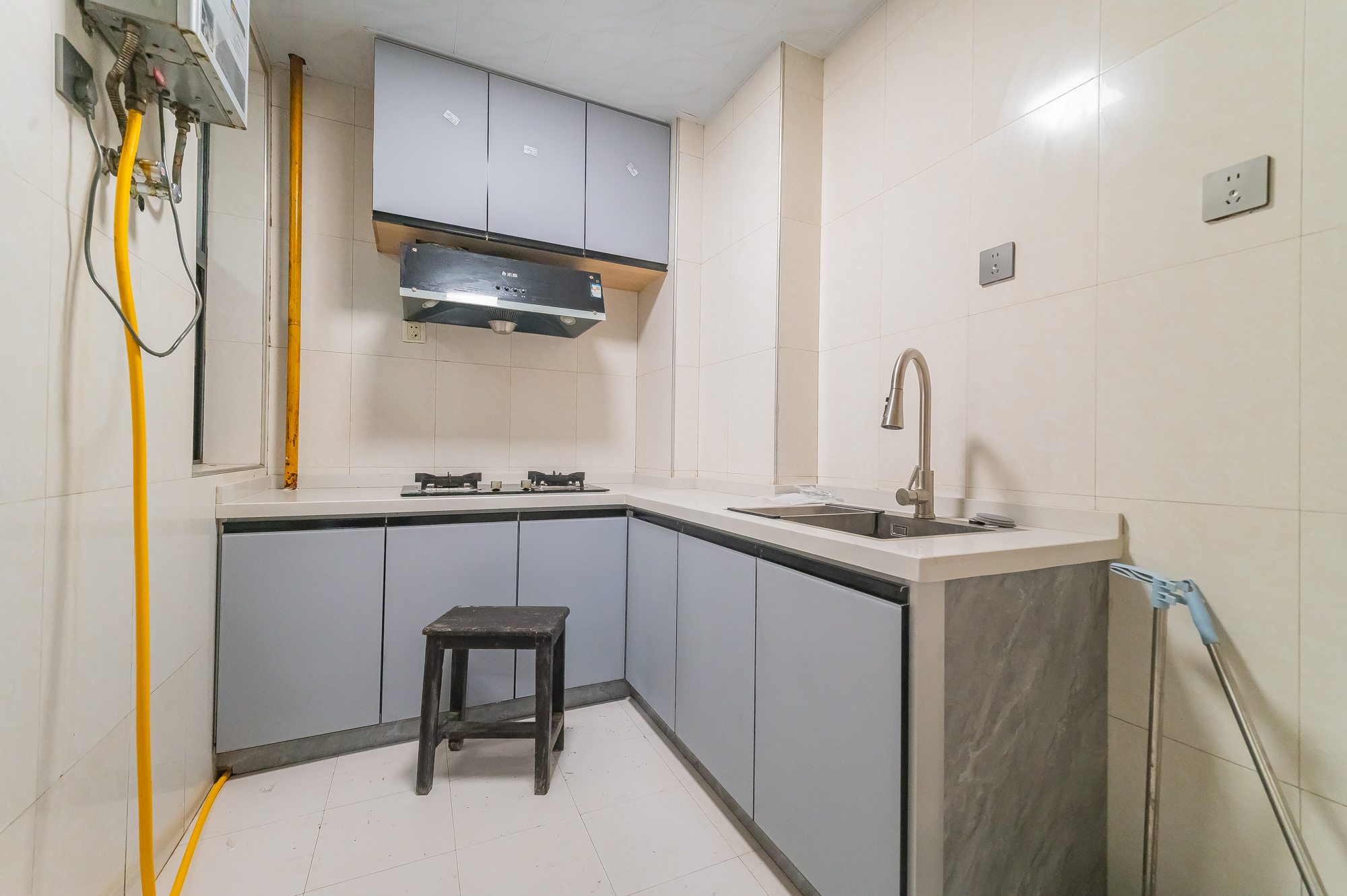 尚城  2室2厅1卫    61.8万厨房