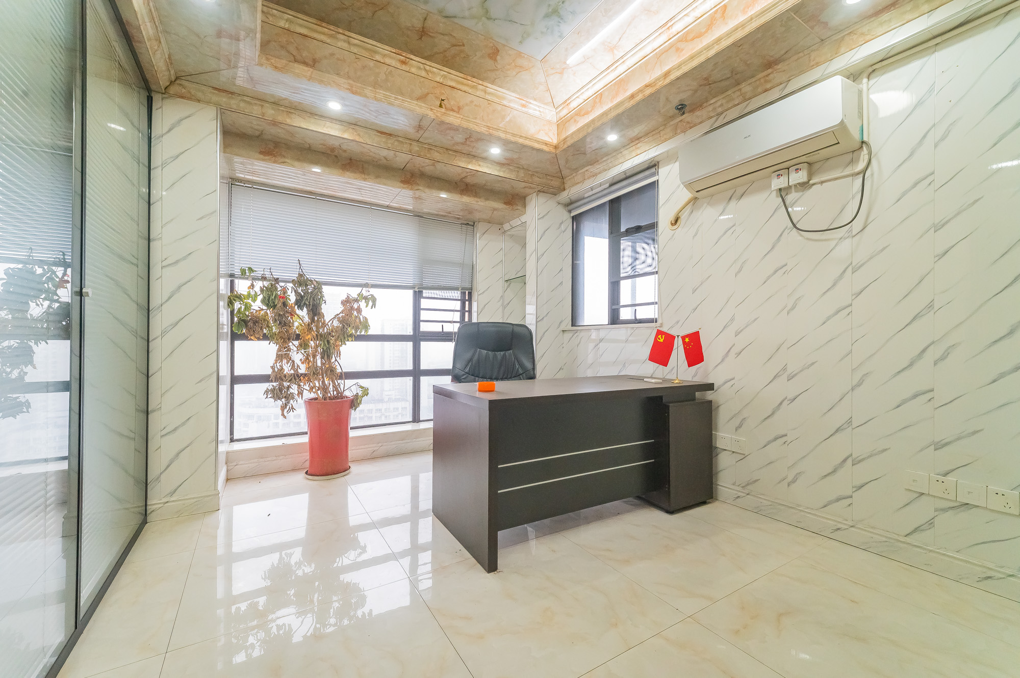 博雅例外  1室0厅0卫    56.0万 博雅例外  1室0厅0卫    56.0万客厅