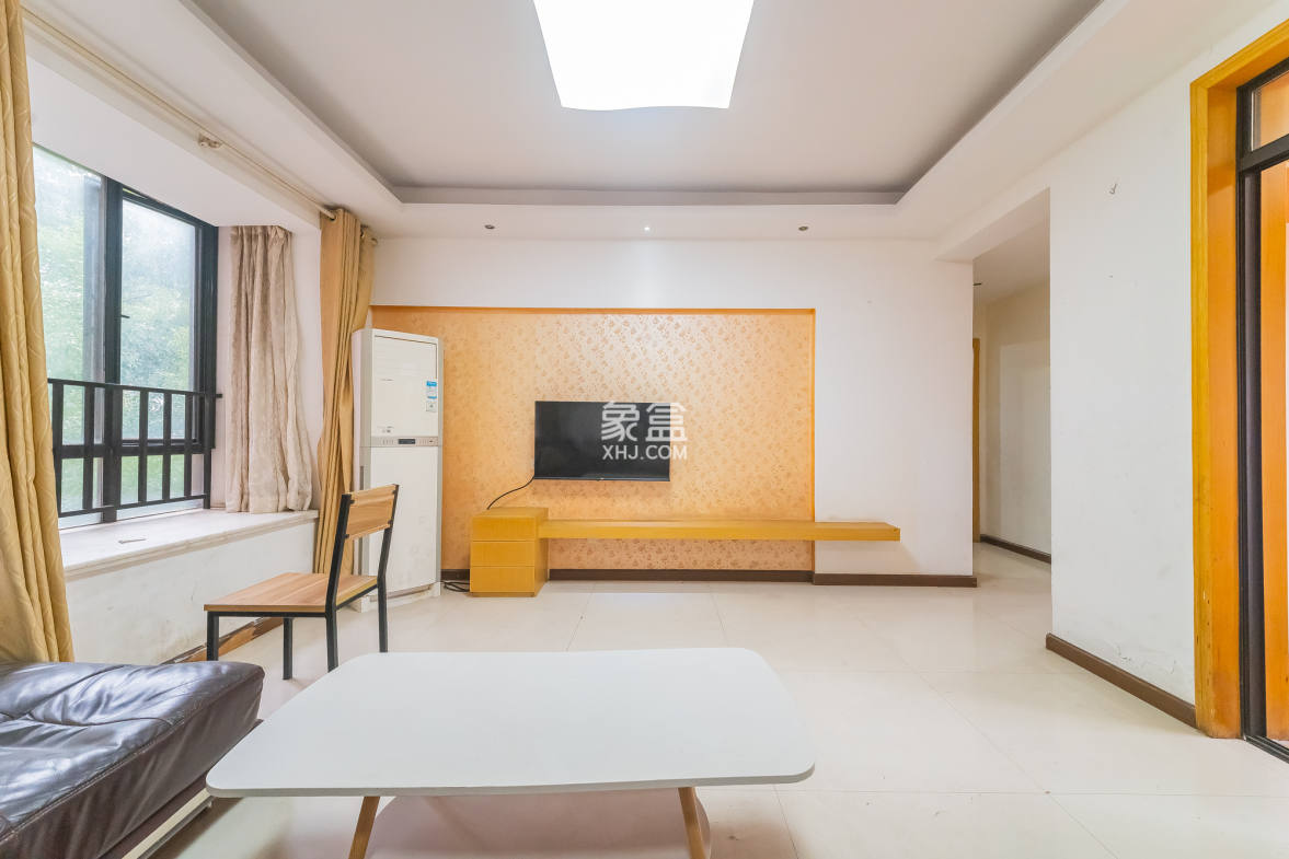 华润凤凰城一期  3室2厅1卫    58.0万 华润凤凰城一期  3室2厅1卫    58.0万客厅