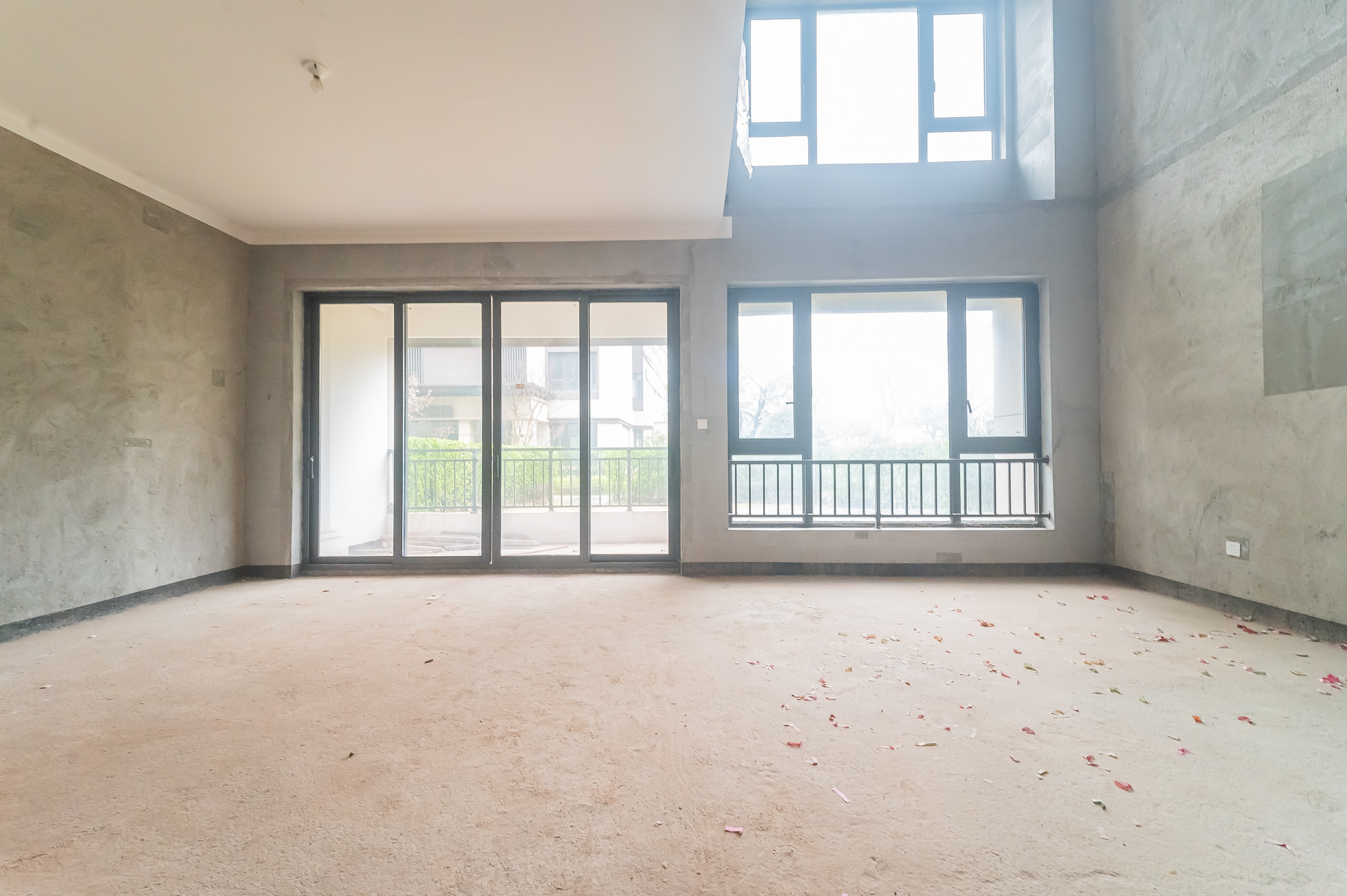 中交建发松雅院  5室2厅2卫    360.0万 中交建发松雅院  5室2厅2卫    360.0万