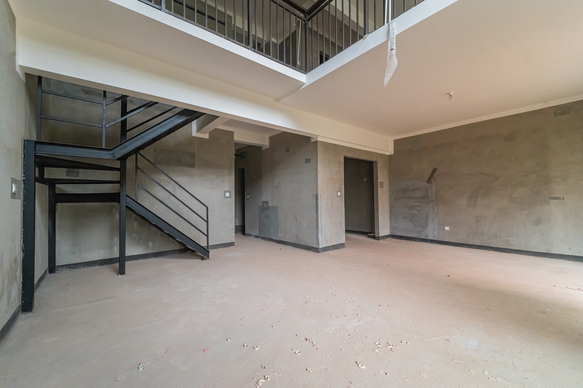 中交建发松雅院  5室2厅2卫    360.0万 中交建发松雅院  5室2厅2卫    360.0万客厅