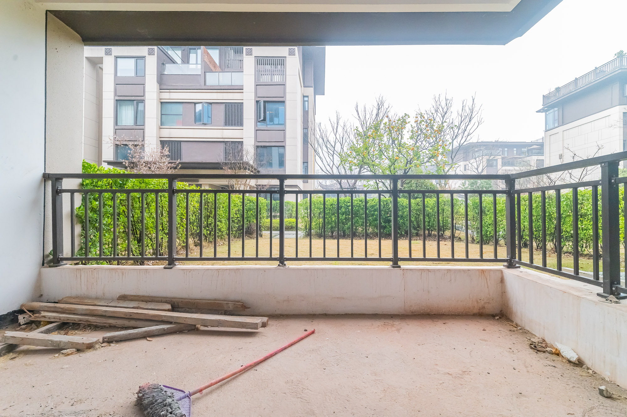 中交建发松雅院  5室2厅2卫    360.0万其他