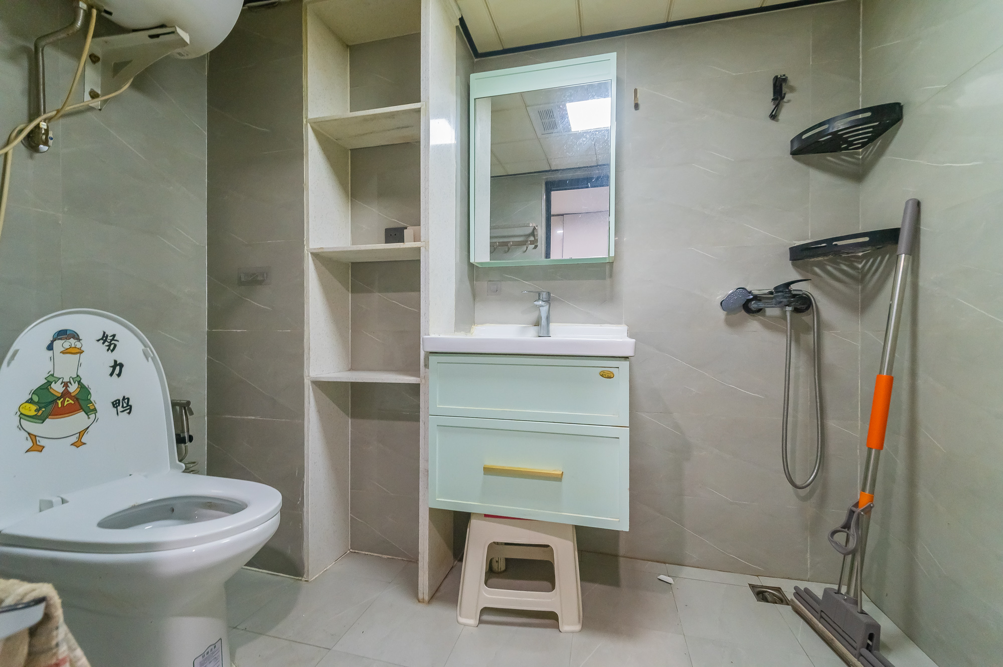 海伦春天  2室2厅1卫    30.0万 海伦春天  2室2厅1卫    30.0万卫生间