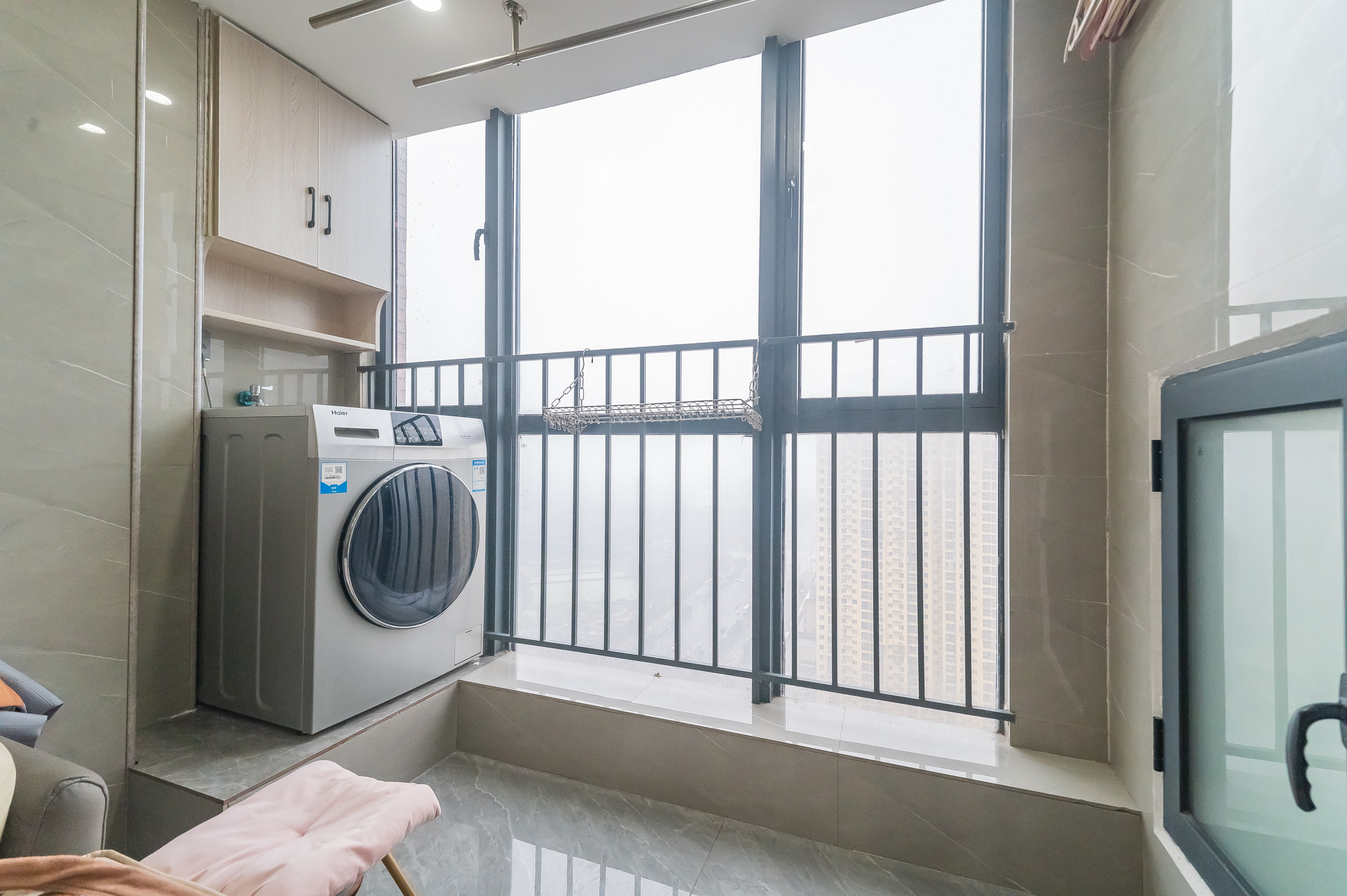 海伦春天  2室2厅1卫    30.0万 海伦春天  2室2厅1卫    30.0万阳台