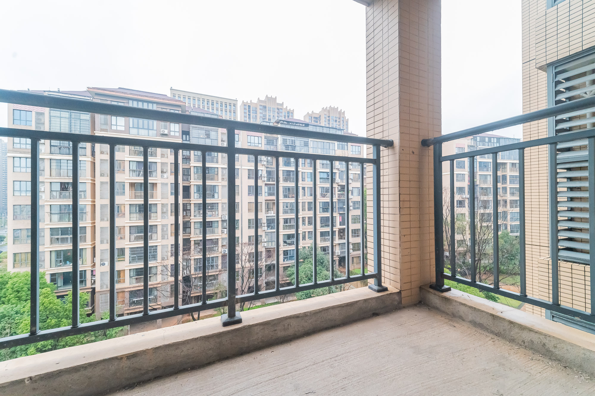 深业睿城  3室2厅2卫    105.8万 深业睿城  3室2厅2卫    105.8万其他