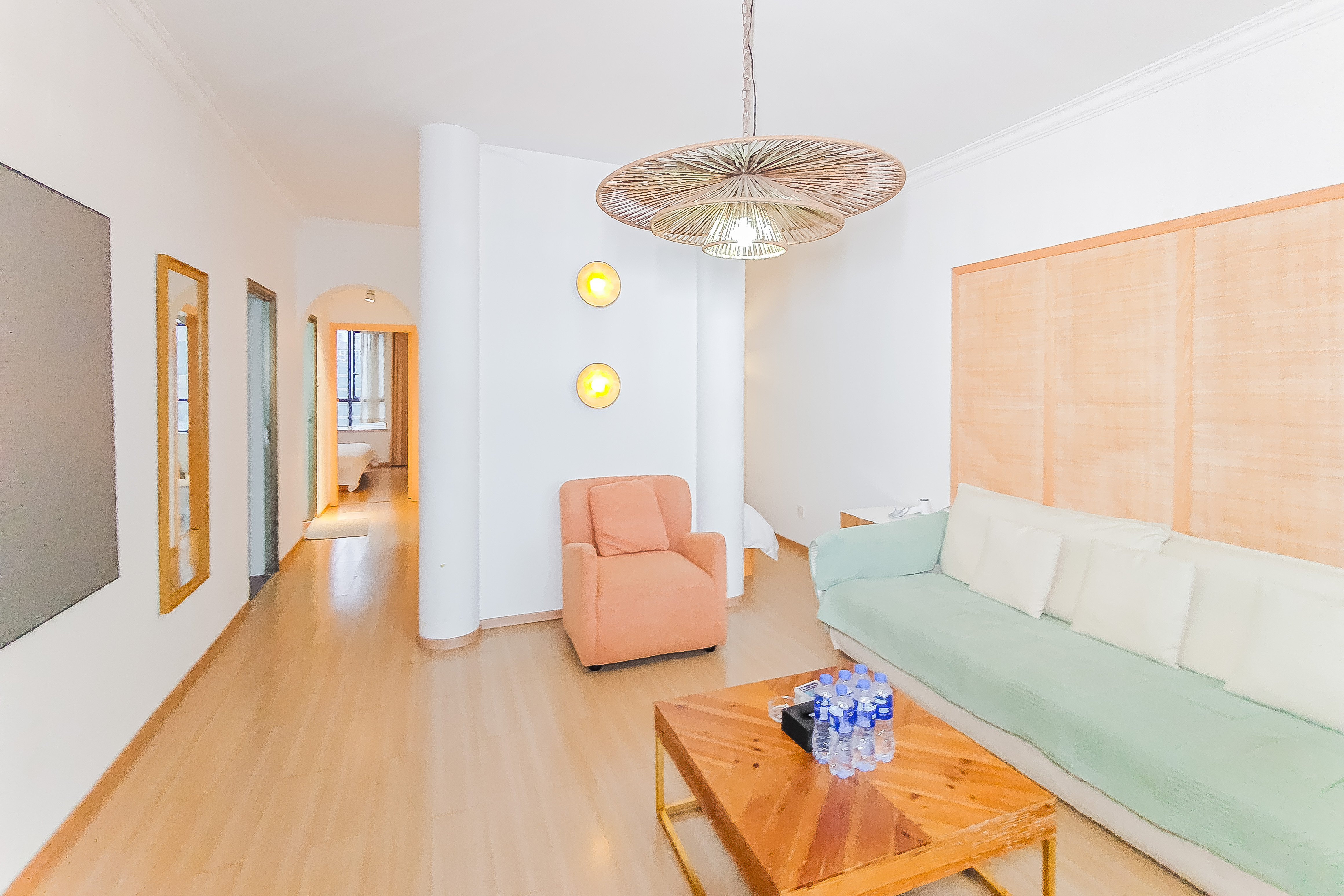 五一大道202(中环壹世界)  2室2厅1卫    80.0万 五一大道202(中环壹世界)  2室2厅1卫    80.0万客厅