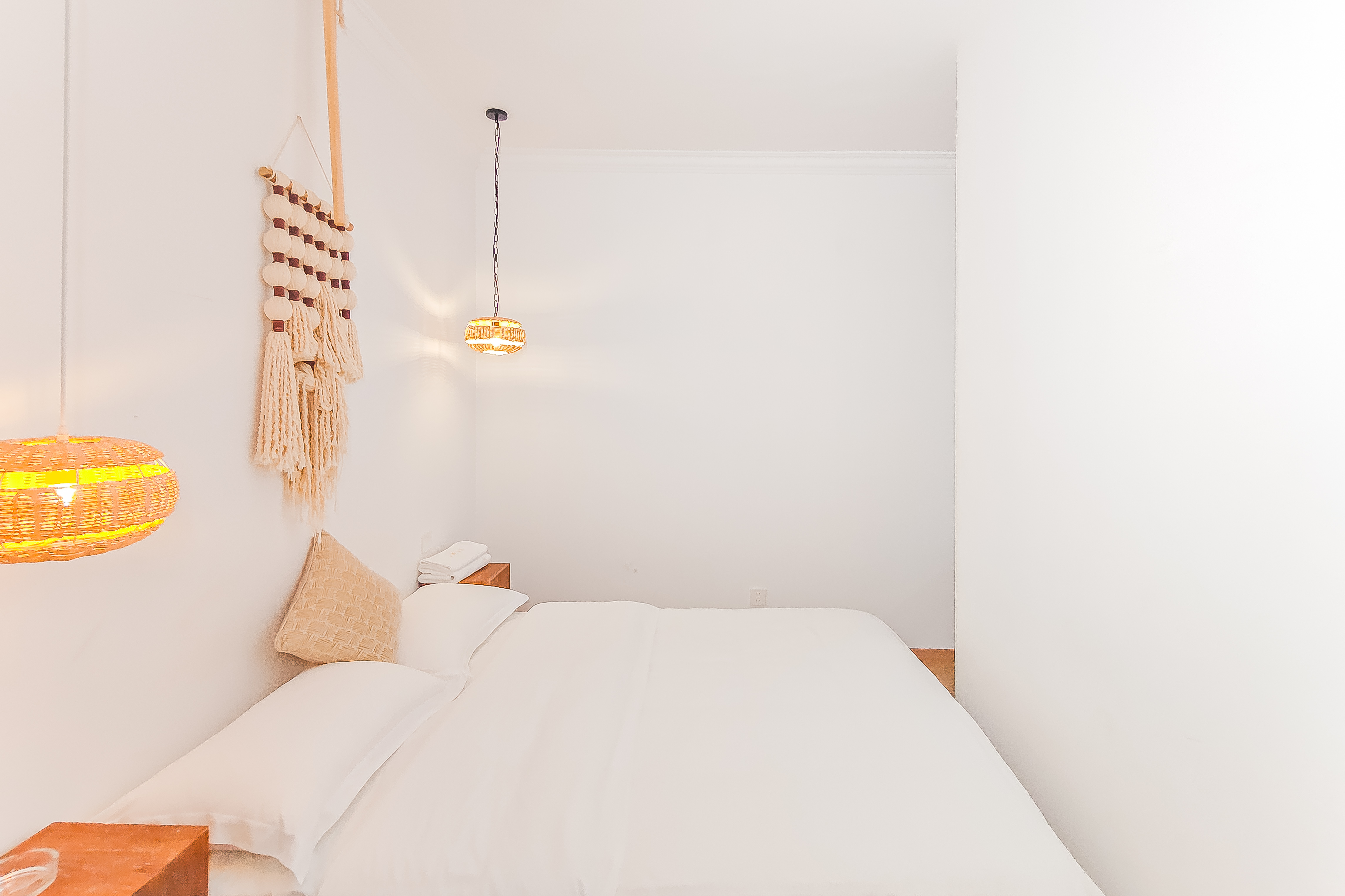 五一大道202(中环壹世界)  2室2厅1卫    80.0万 五一大道202(中环壹世界)  2室2厅1卫    80.0万卧室