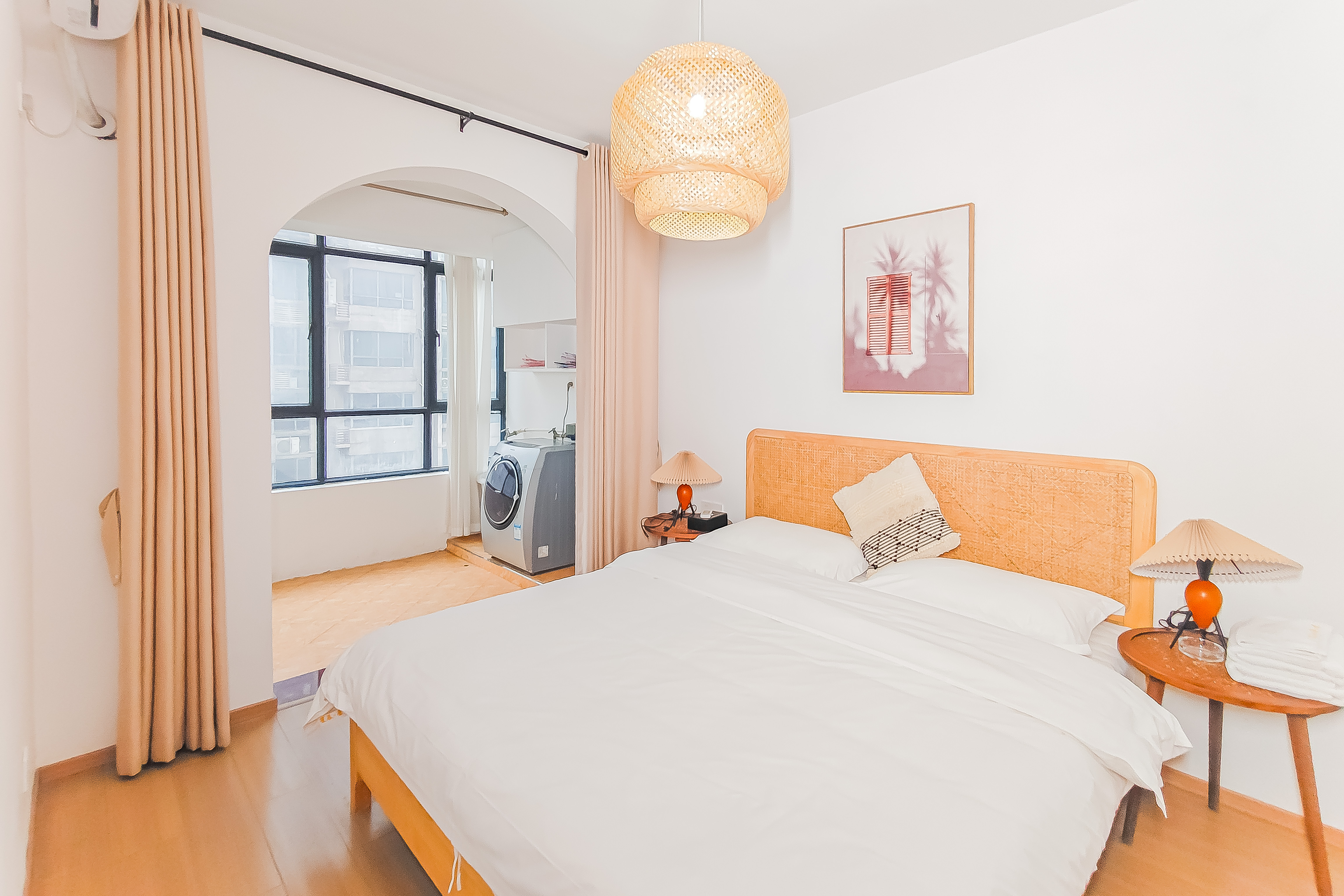 五一大道202(中环壹世界)  2室2厅1卫    80.0万 五一大道202(中环壹世界)  2室2厅1卫    80.0万卧室