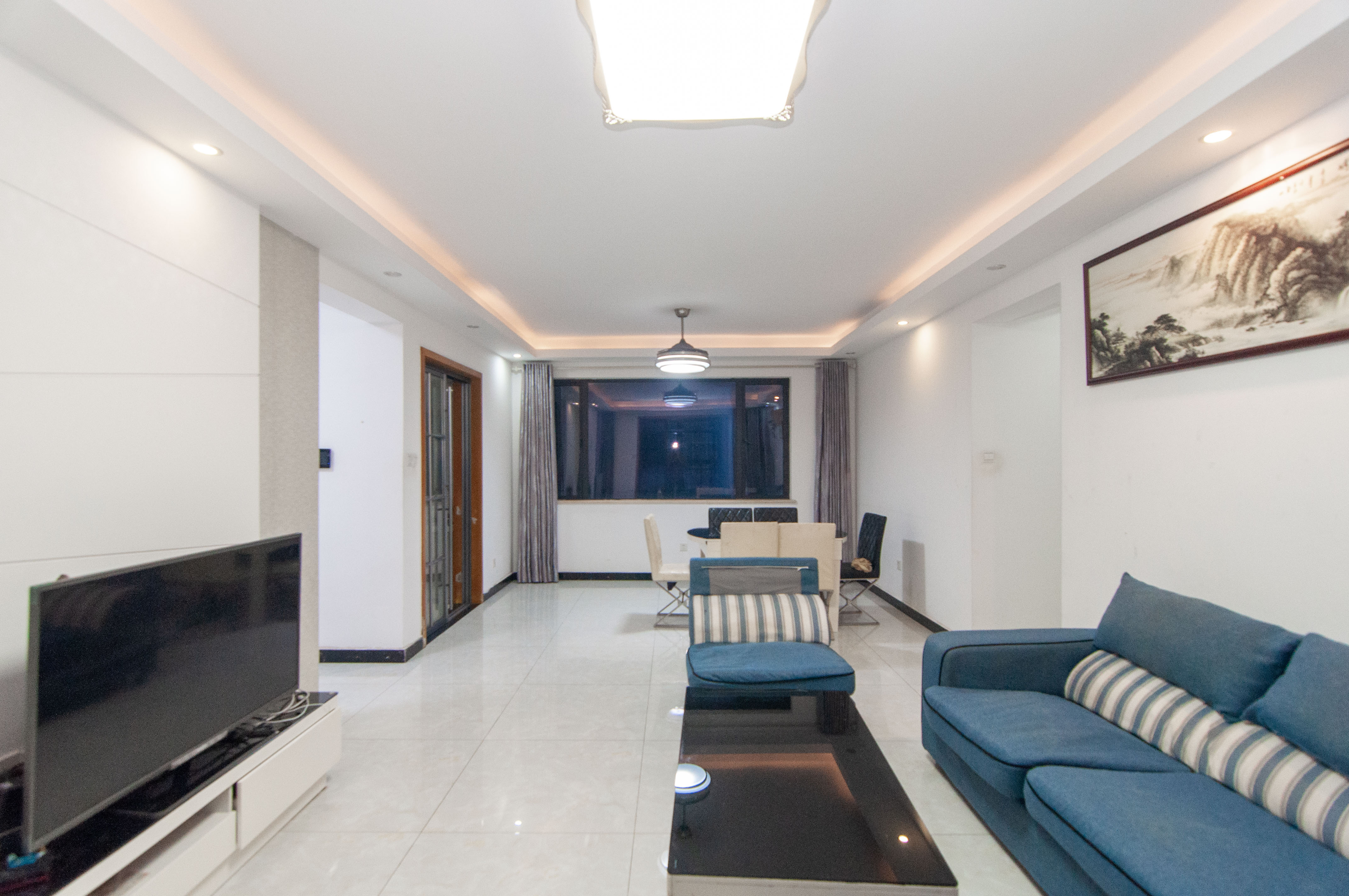 湘腾琴岛 3室2厅2卫 142.0万 湘腾琴岛 3室2厅2卫 142.0万客厅