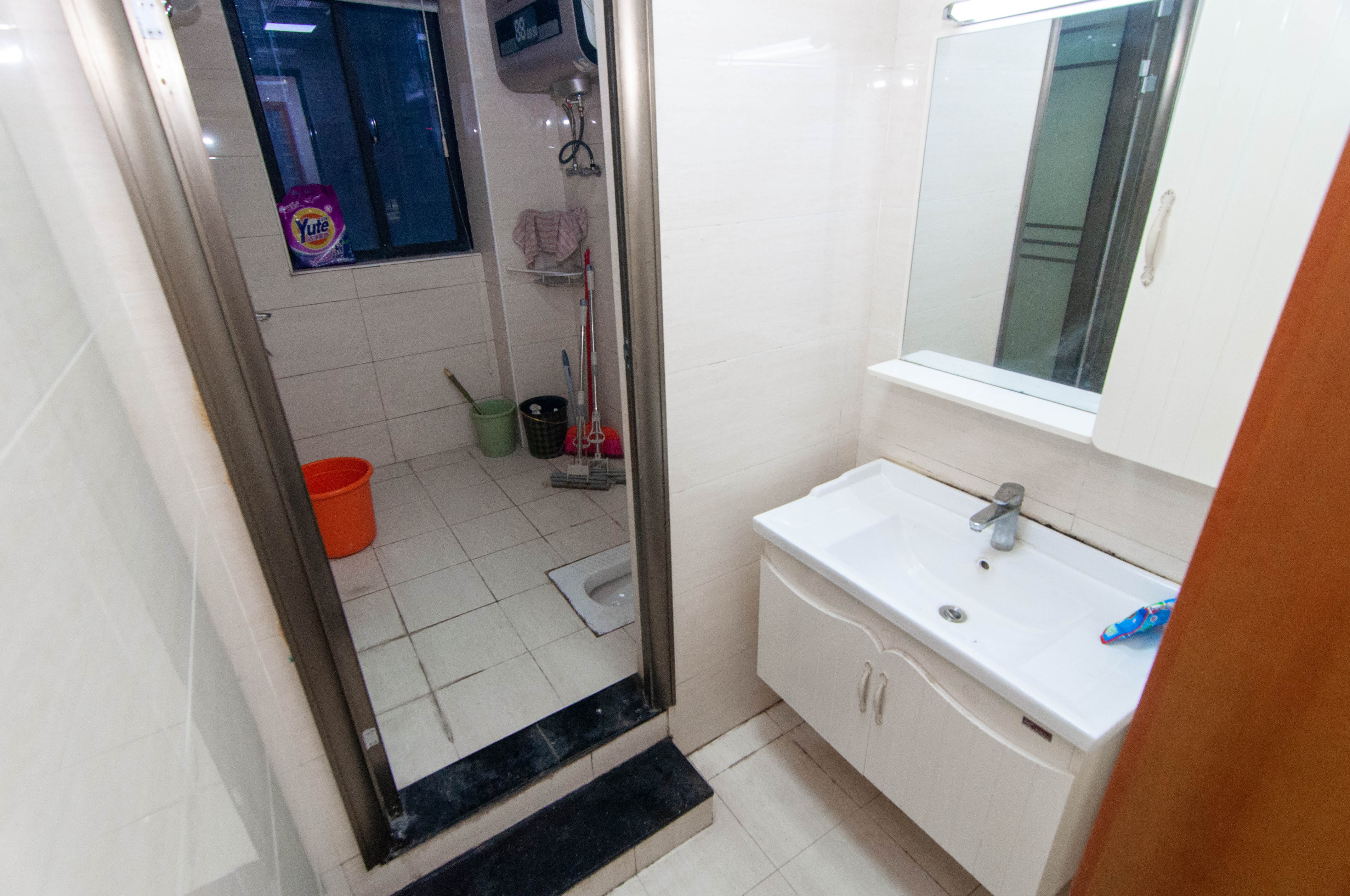 湘腾琴岛 3室2厅2卫 142.0万 湘腾琴岛 3室2厅2卫 142.0万卫生间