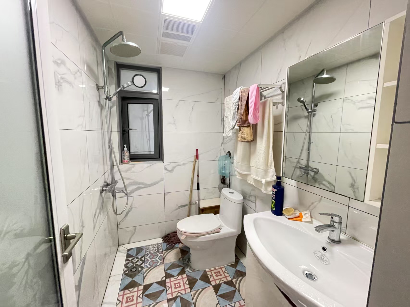 大汉希尔顿 2室1厅1卫 75.0万 大汉希尔顿 2室1厅1卫 75.0万室内图