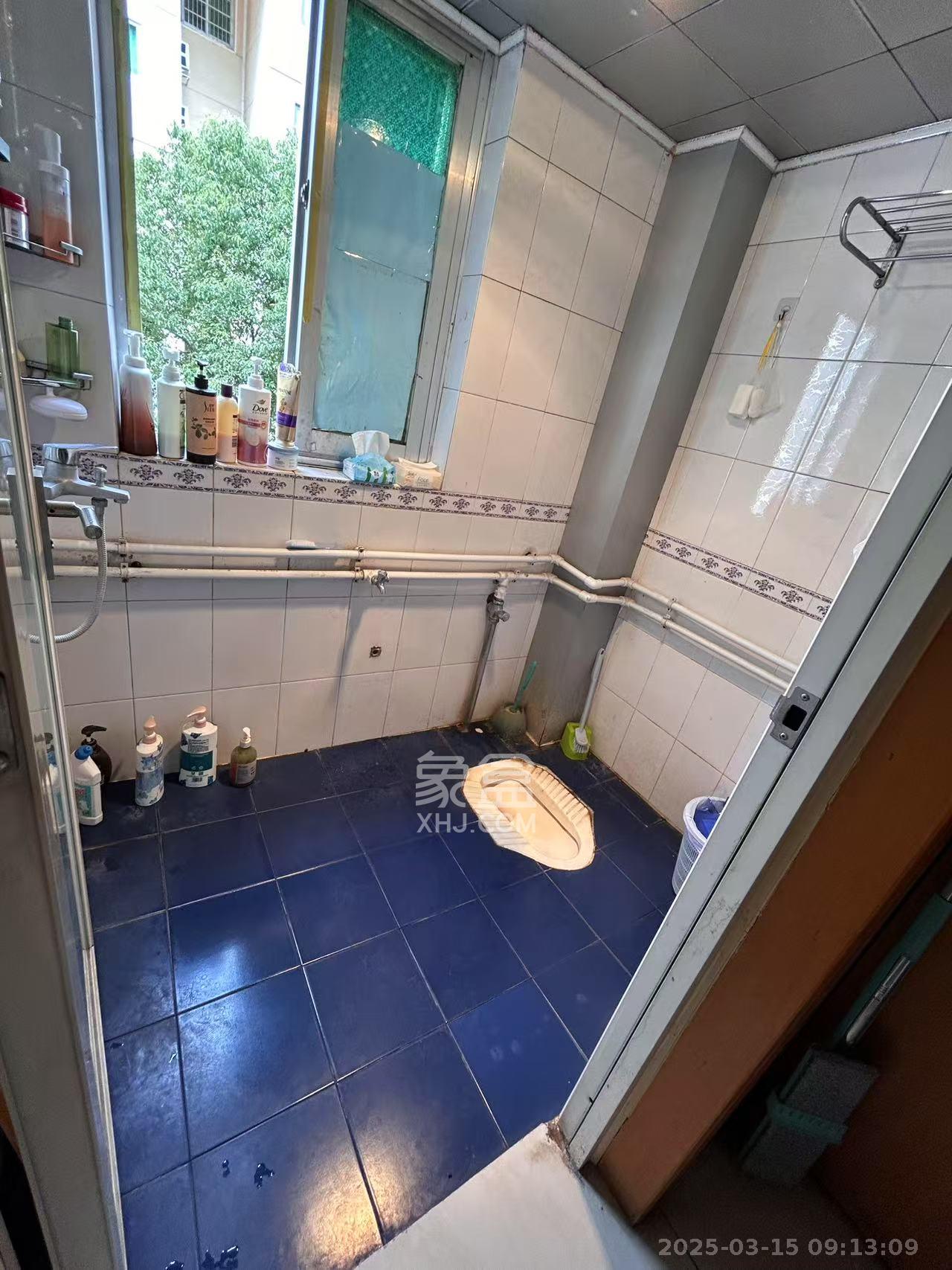 咸嘉新村嘉文苑  2室1厅1卫    1800.0元/月 咸嘉新村嘉文苑  2室1厅1卫    1800.0元/月室内图