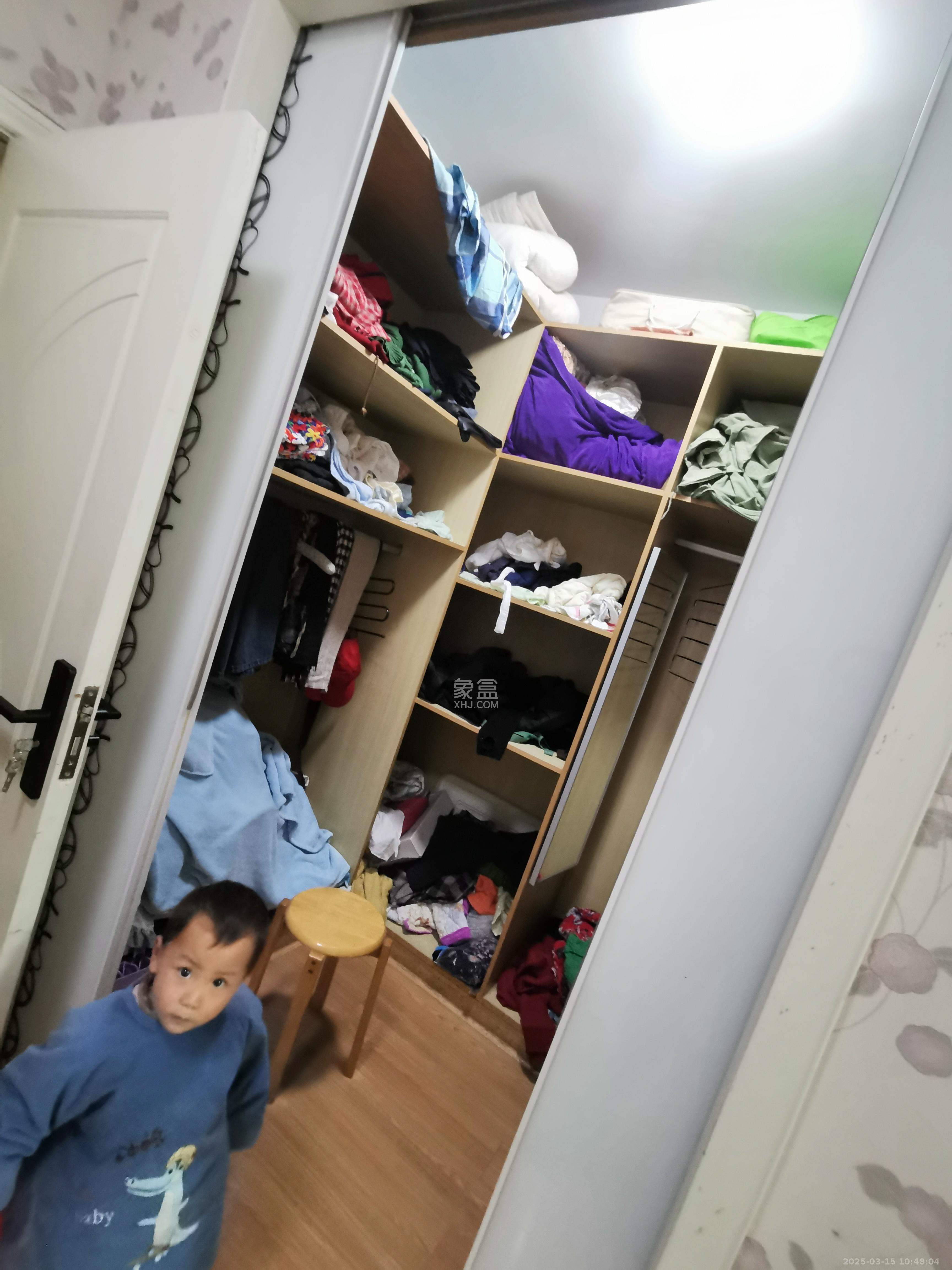 天城湖光山色 4室2厅2卫 3600.0元/月 天城湖光山色 4室2厅2卫 3600.0元/月室内图