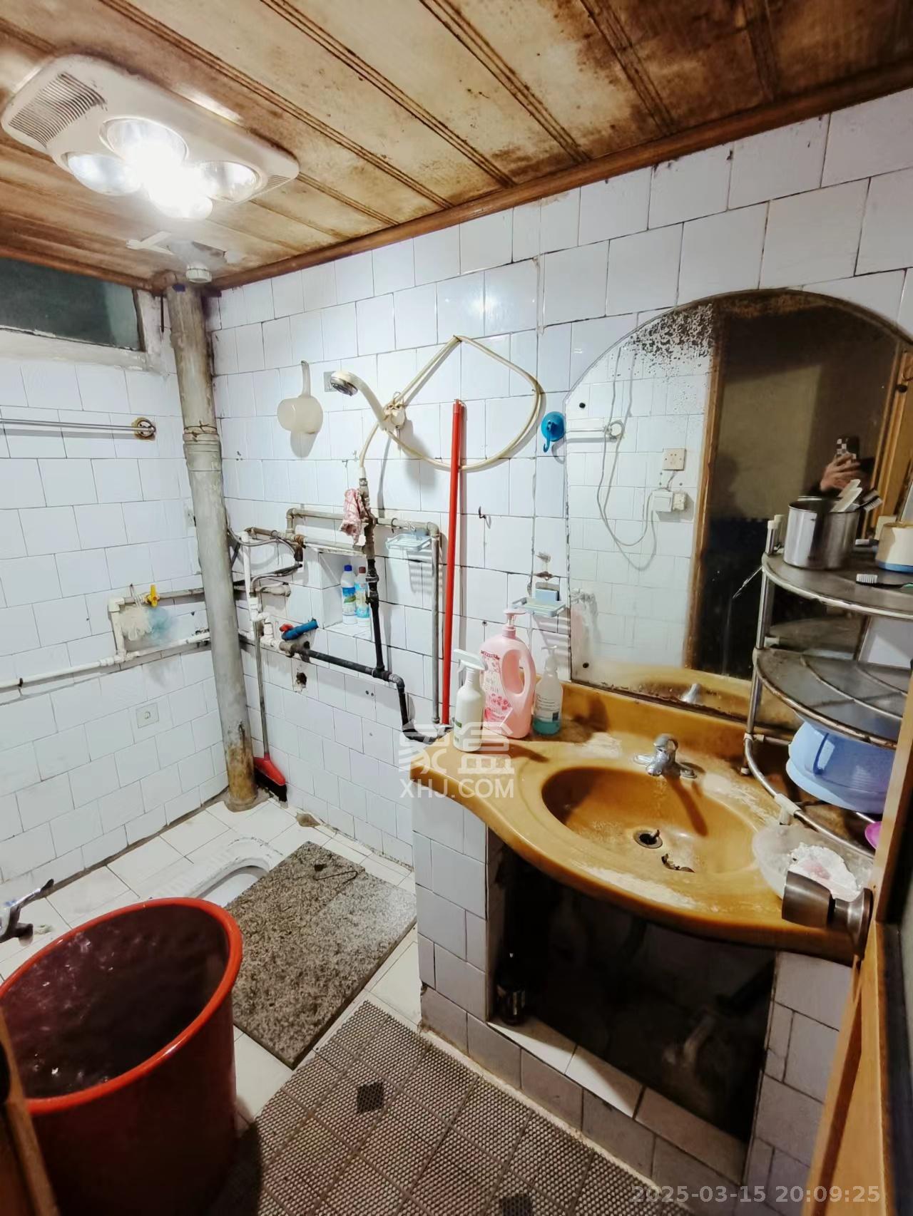 中国水电八局宿舍  3室2厅1卫    1400.0元/月 中国水电八局宿舍  3室2厅1卫    1400.0元/月室内图