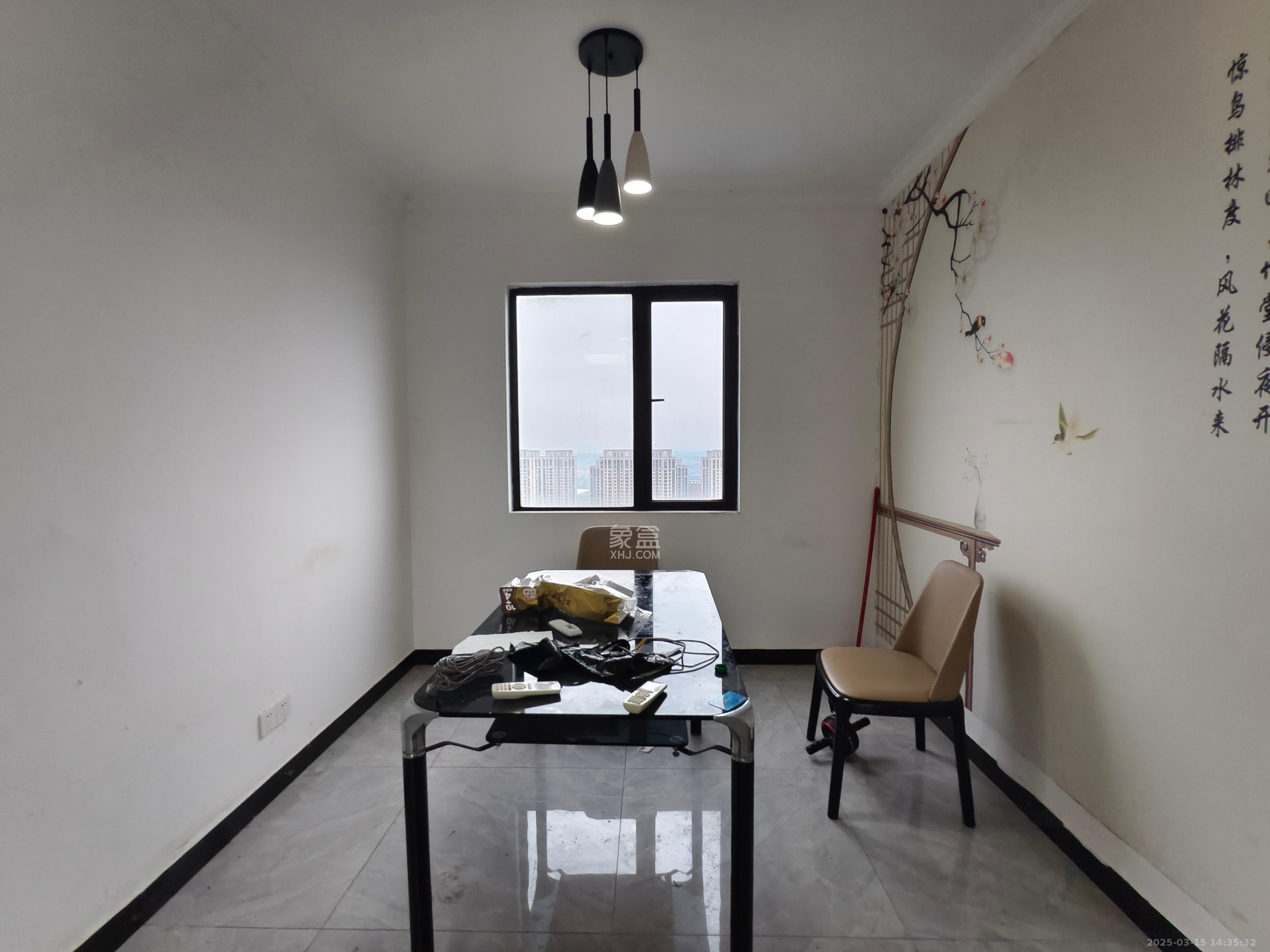 星湖湾二期高层 4室2厅2卫 3000.0元/月 星湖湾二期高层 4室2厅2卫 3000.0元/月室内图