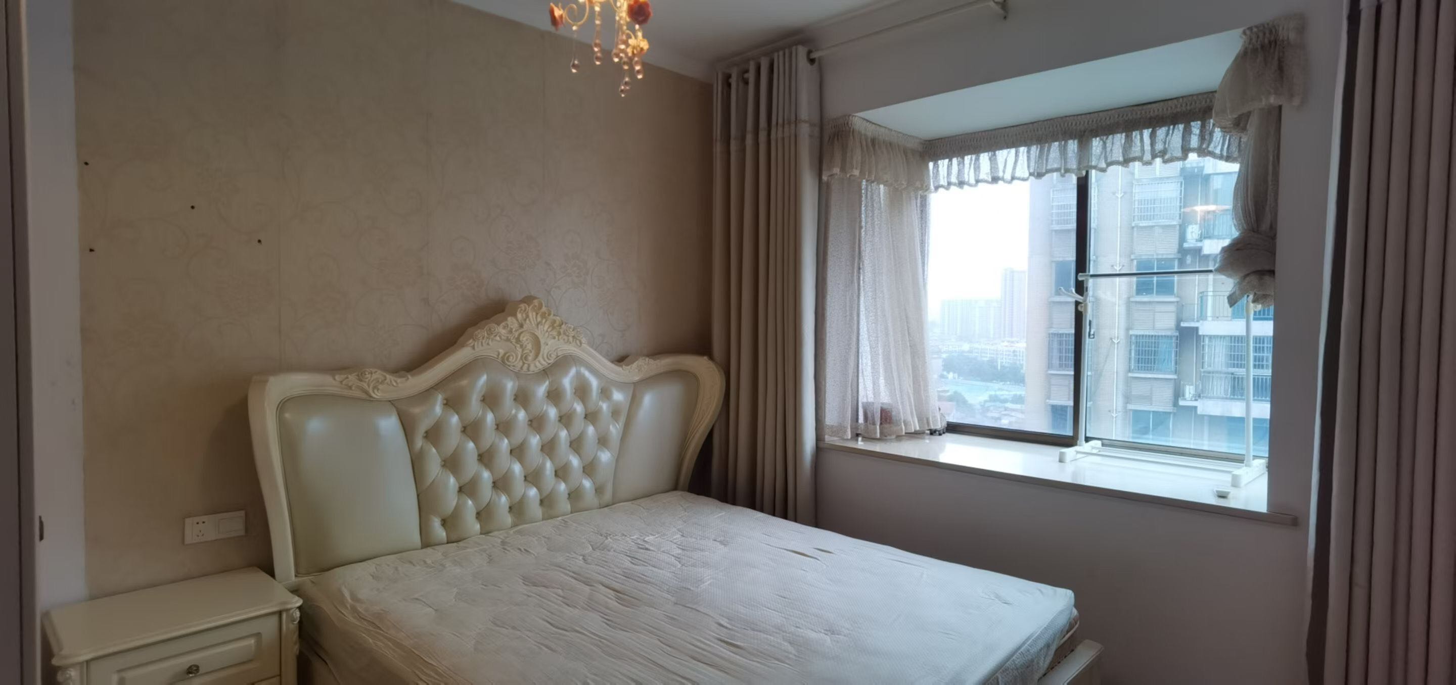 香格里拉 2室2厅1卫 1380.0元/月 香格里拉 2室2厅1卫 1380.0元/月室内图