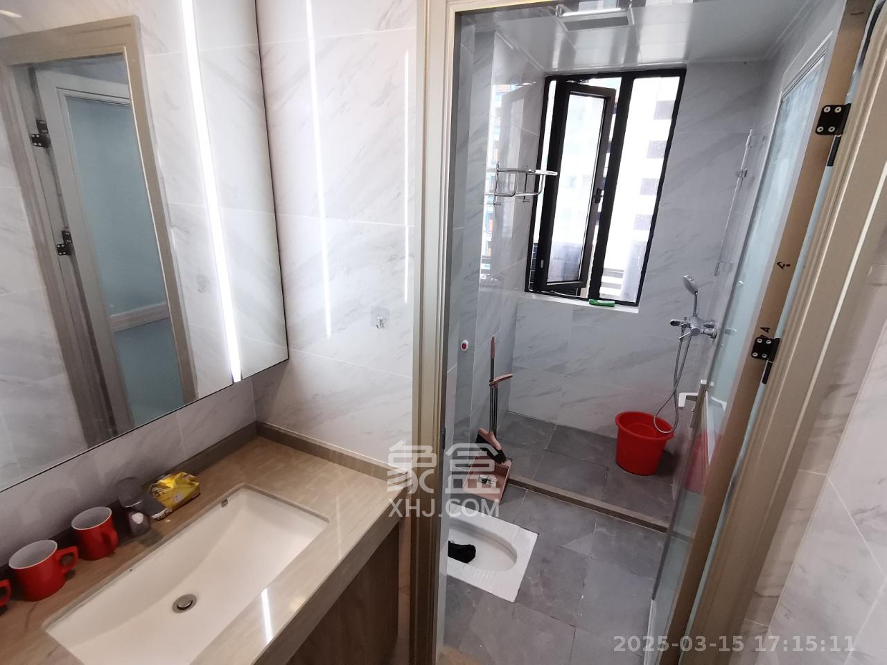 梦想新天地  4室2厅2卫   3600.00元/月室内图