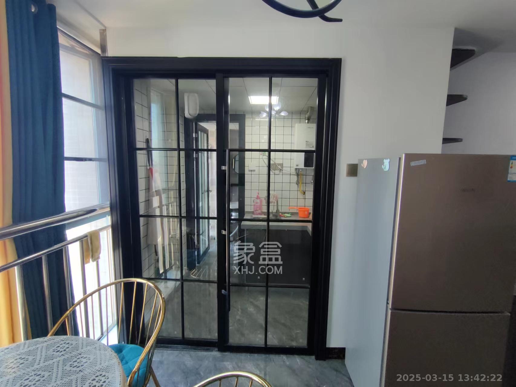 东一国际 1室1厅1卫 2000.0元/月 东一国际 1室1厅1卫 2000.0元/月室内图