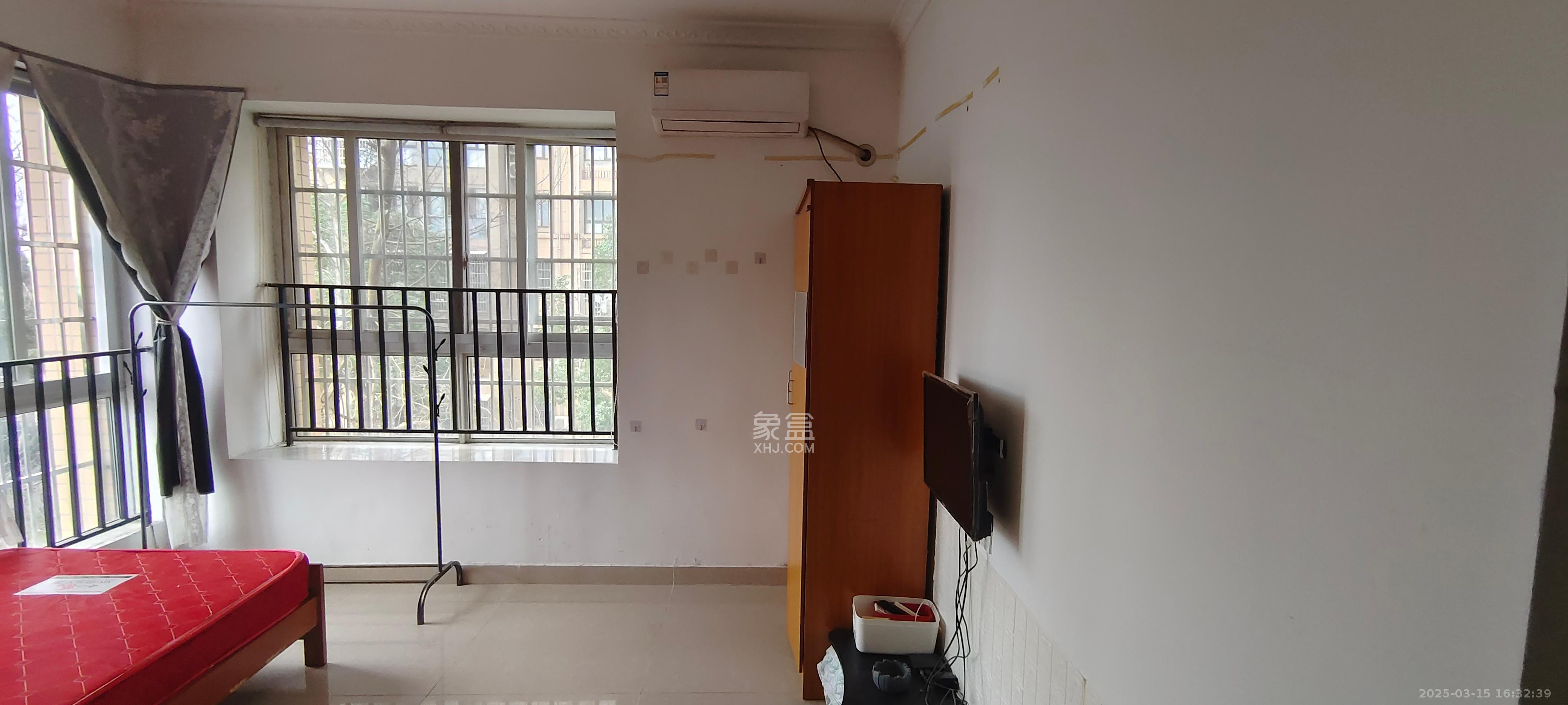 爱琴海岸 1室2厅1卫 750.0元/月 爱琴海岸 1室2厅1卫 750.0元/月室内图