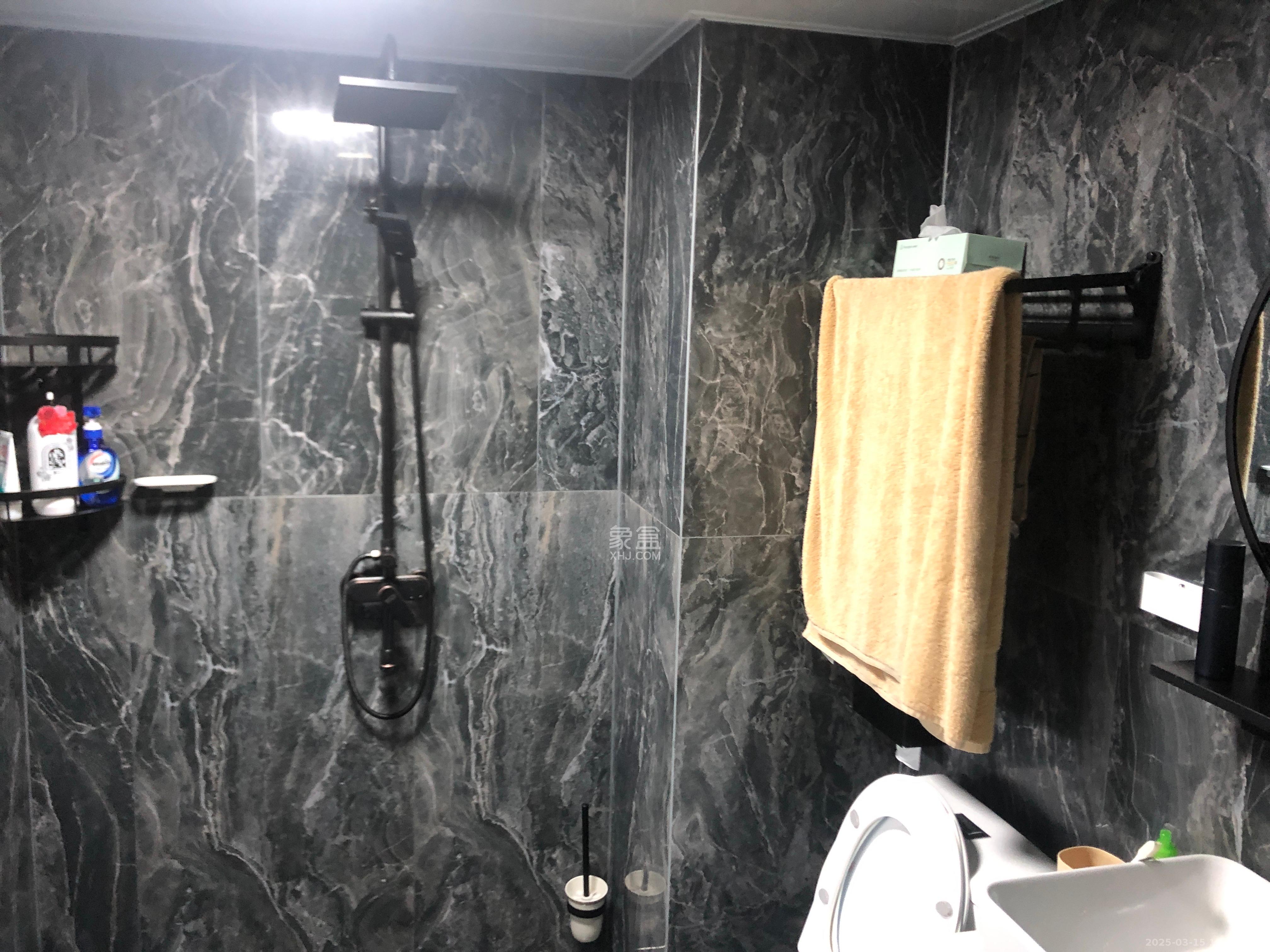 国泰九龙湾 1室1厅1卫 1500.0元/月 国泰九龙湾 1室1厅1卫 1500.0元/月室内图