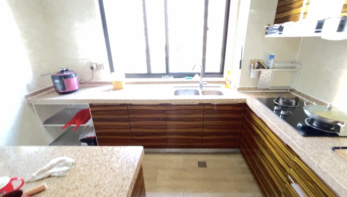 滨江帝景二期(三期) 4室2厅2卫 3800.0元/月 滨江帝景二期(三期) 4室2厅2卫 3800.0元/月户型图