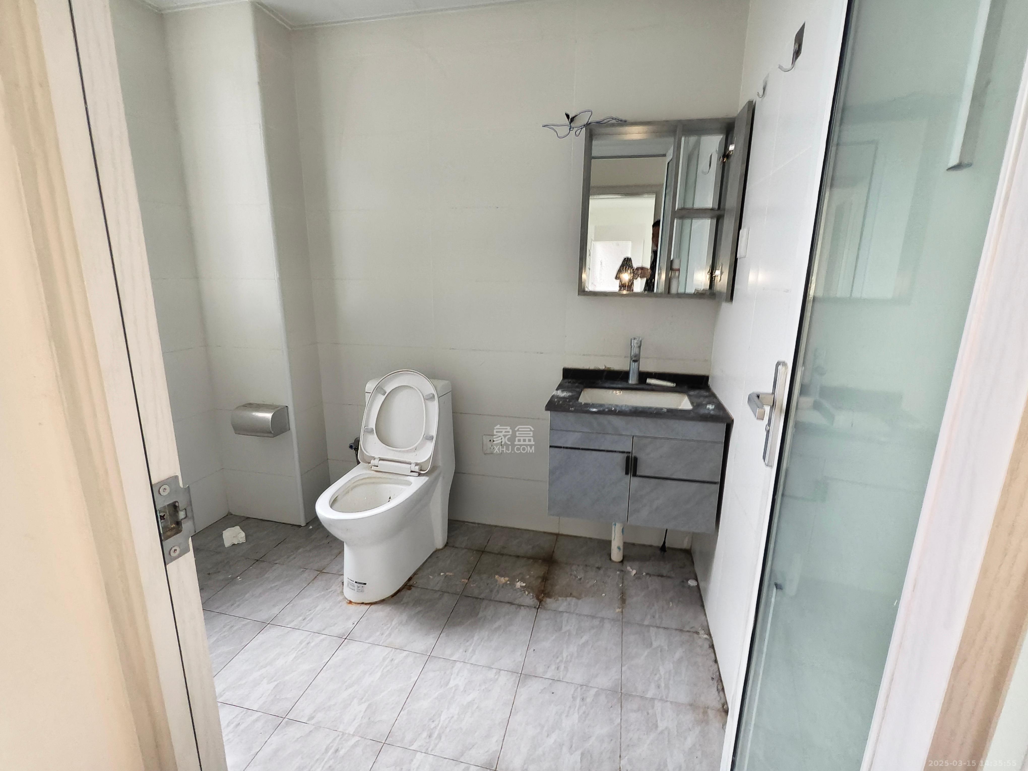 星湖湾二期高层 4室2厅2卫 3000.0元/月 星湖湾二期高层 4室2厅2卫 3000.0元/月室内图