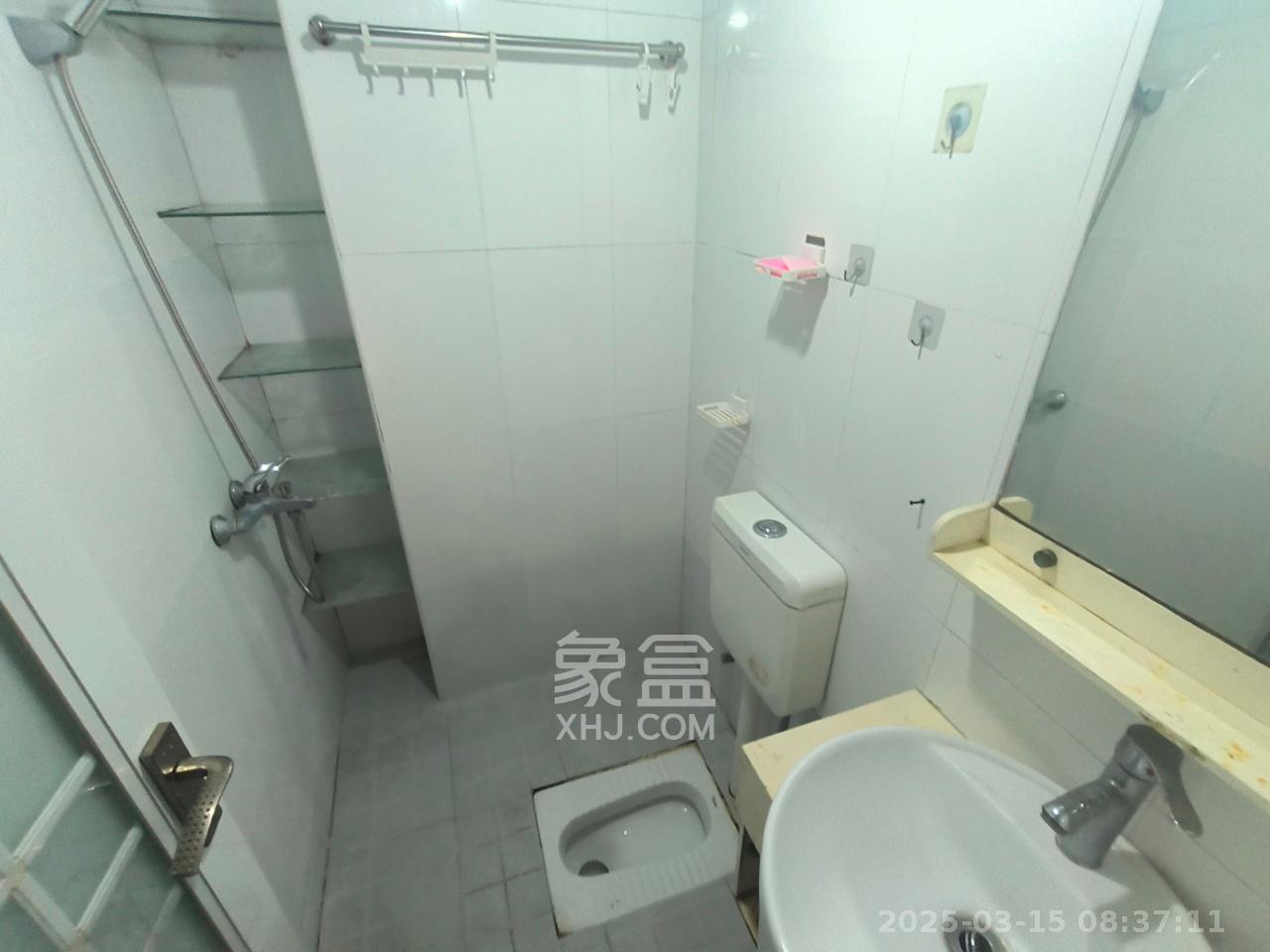 谋房博客(博客天街) 1室1厅1卫 1500.0元/月 谋房博客(博客天街) 1室1厅1卫 1500.0元/月室内图