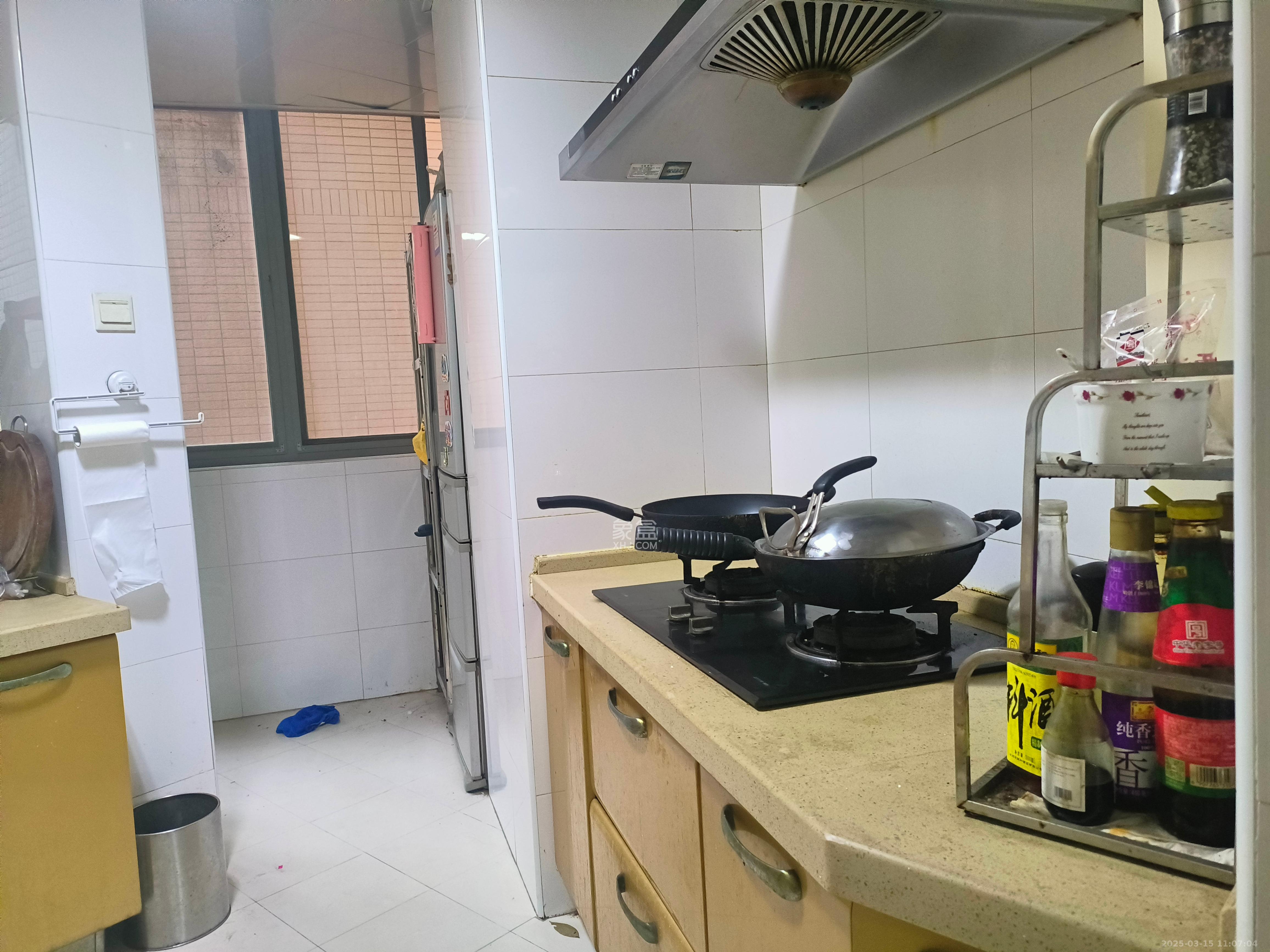 新城新世界一二三期 2室2厅1卫 2500.0元/月 新城新世界一二三期 2室2厅1卫 2500.0元/月室内图