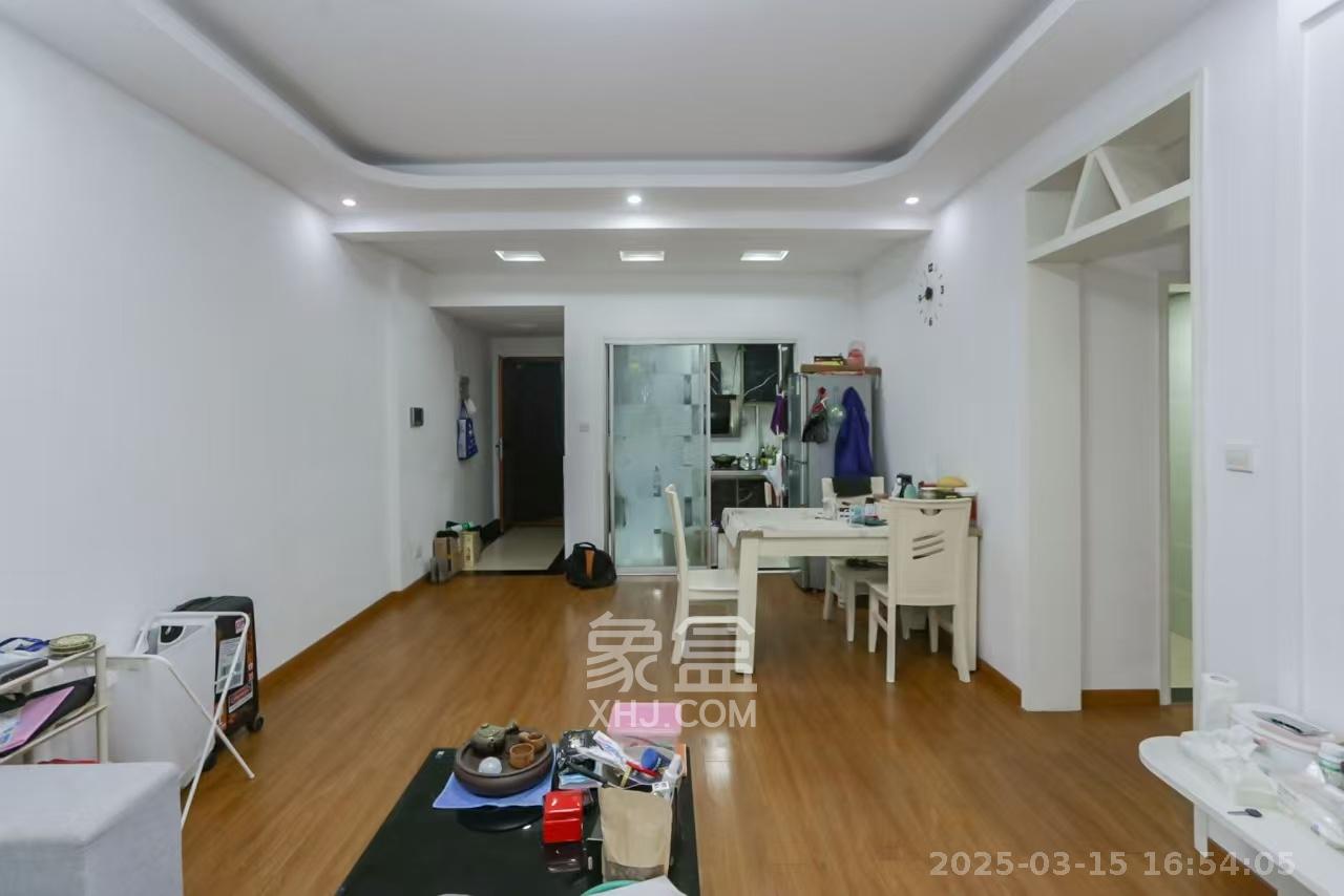 莱茵城 3室2厅1卫 2200.0元/月 莱茵城 3室2厅1卫 2200.0元/月室内图