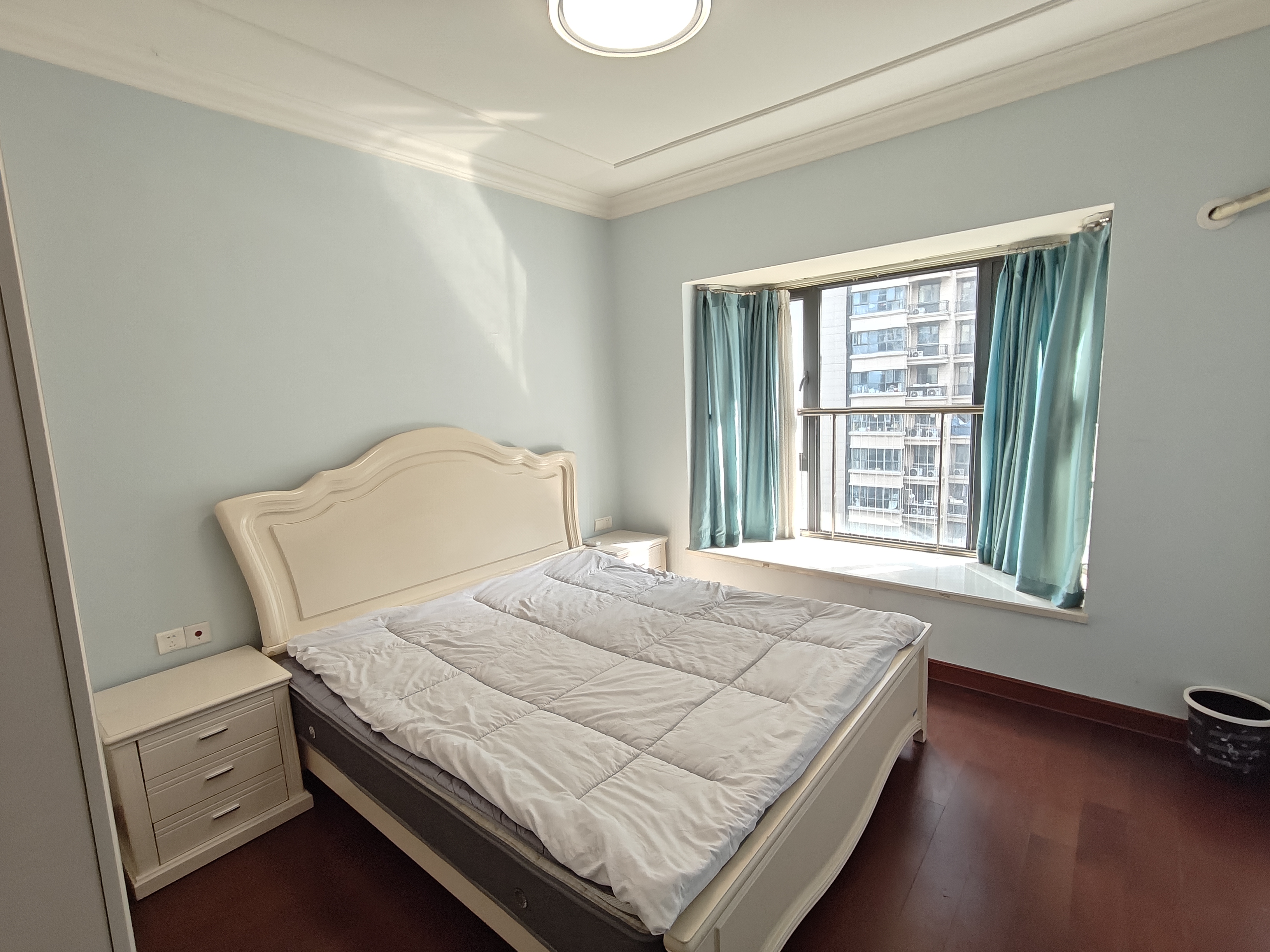 恒大华府 3室2厅2卫 1700.0元/月 恒大华府 3室2厅2卫 1700.0元/月室内图