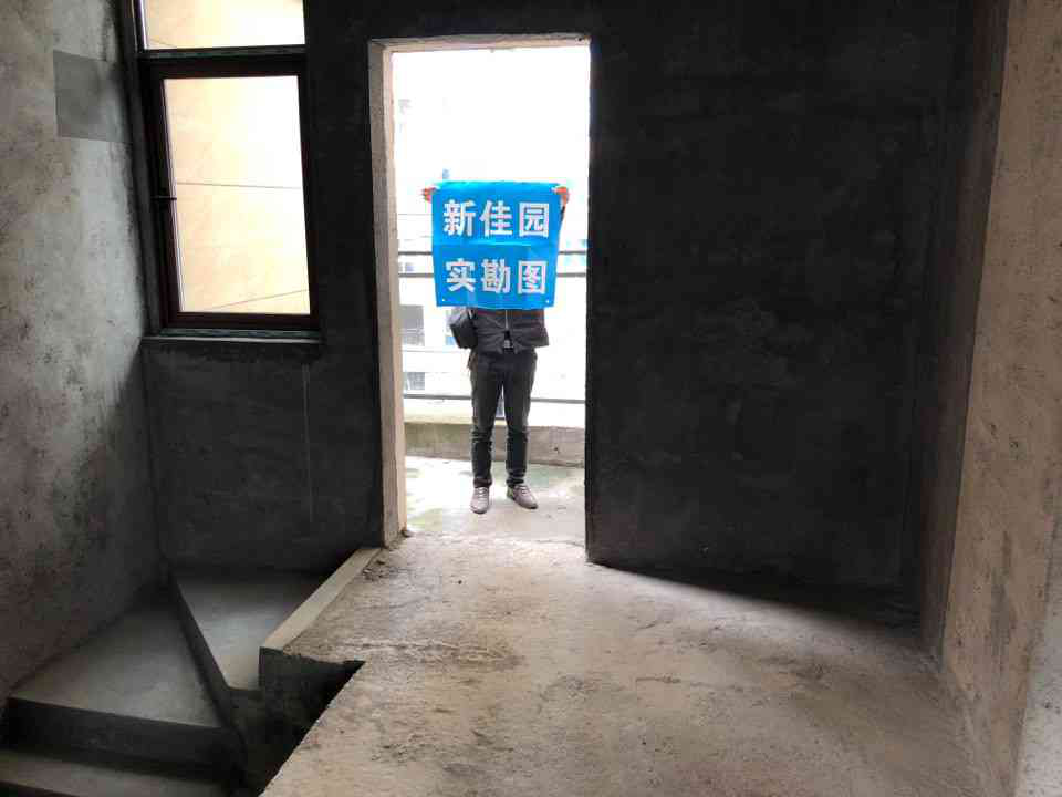 中天鹭鸶湾一期 5室2厅2卫 280.00万 中天鹭鸶湾一期 5室2厅2卫 280.00万客厅