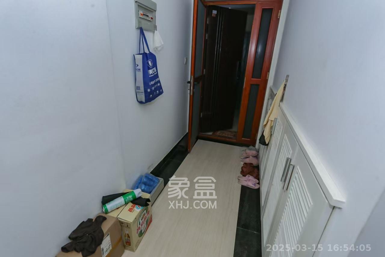 莱茵城 3室2厅1卫 2200.0元/月 莱茵城 3室2厅1卫 2200.0元/月室内图