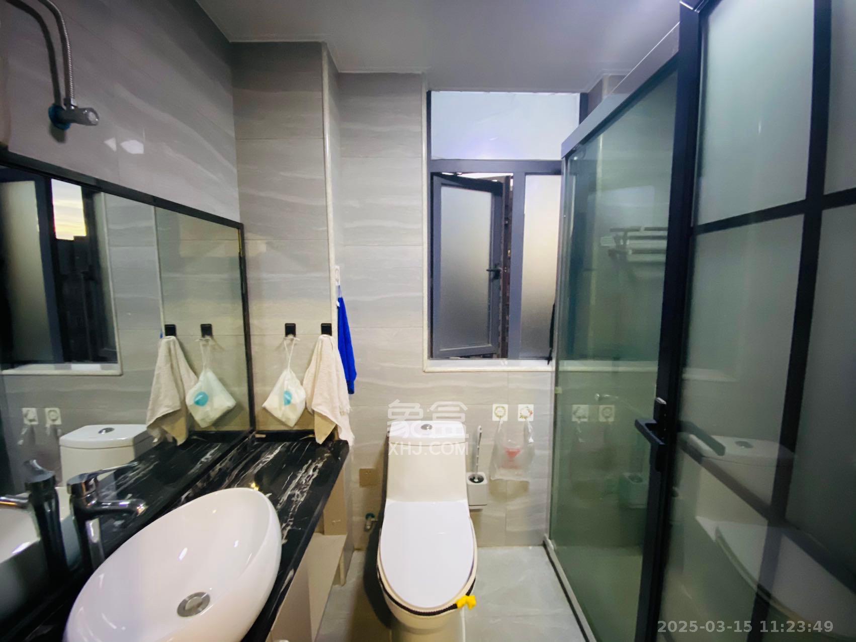 明大佳园 1室1厅1卫 1800.0元/月 明大佳园 1室1厅1卫 1800.0元/月室内图