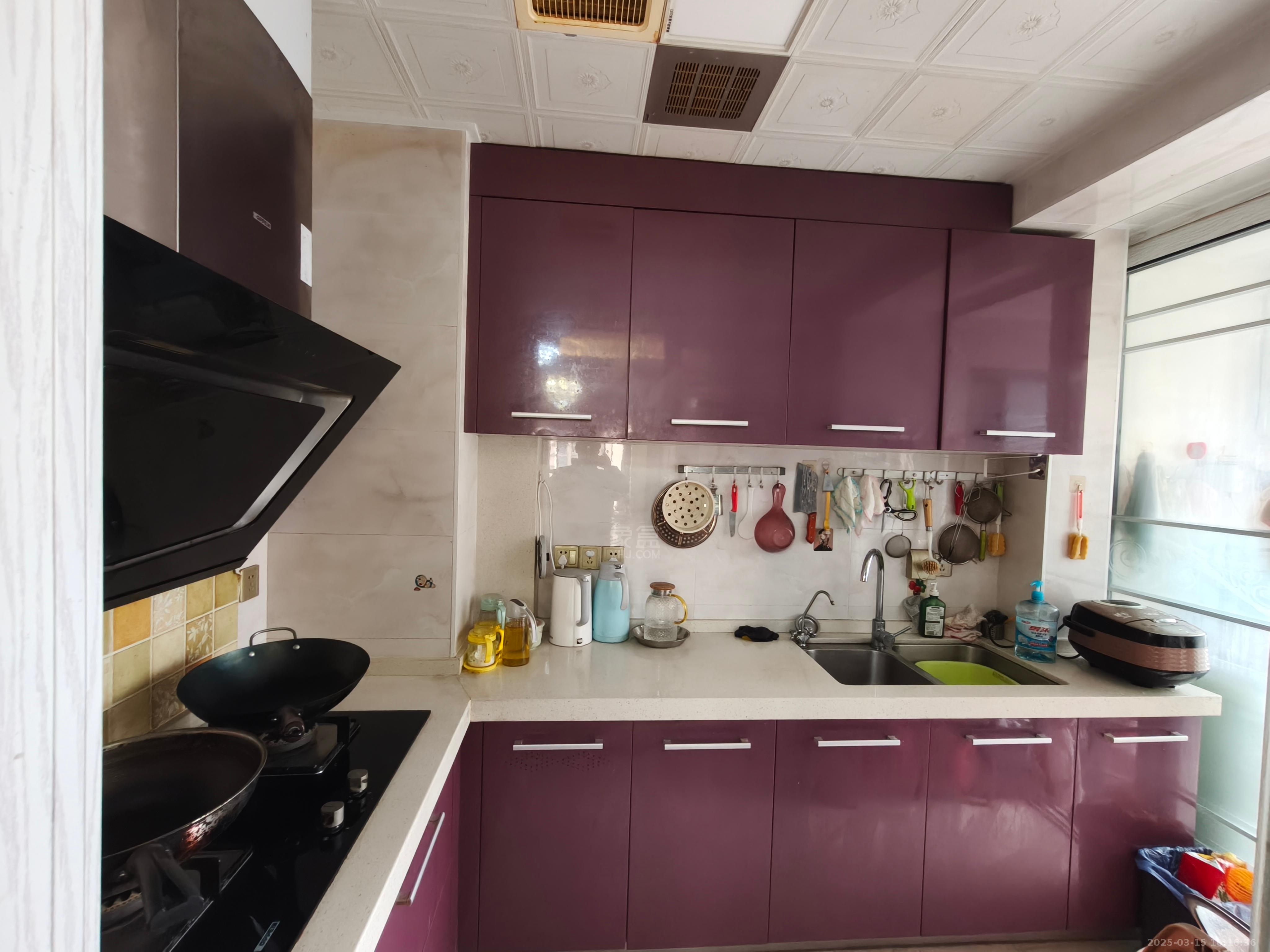 中建御山和苑 3室1厅2卫 2500.0元/月 中建御山和苑 3室1厅2卫 2500.0元/月室内图