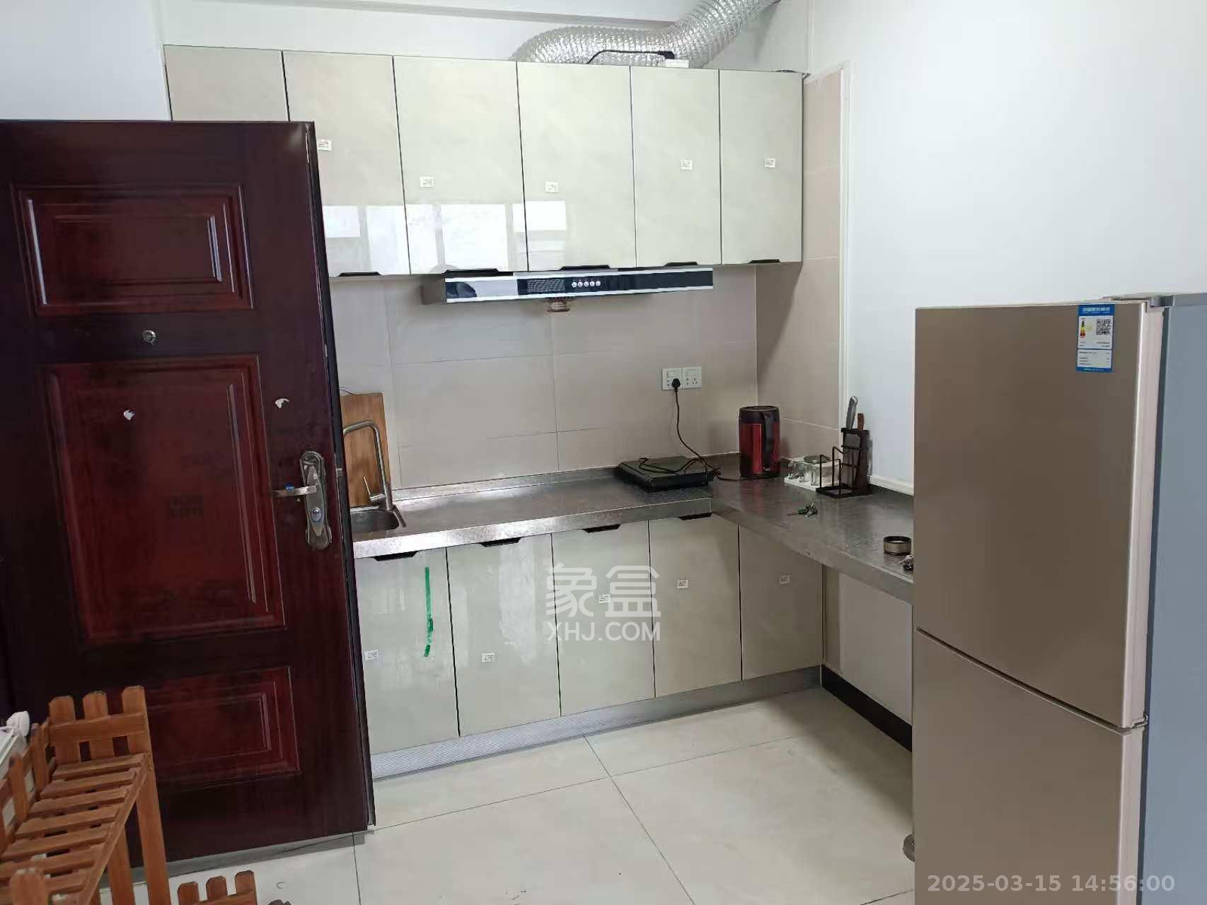 明大佳园 1室1厅1卫 1700.0元/月 明大佳园 1室1厅1卫 1700.0元/月室内图