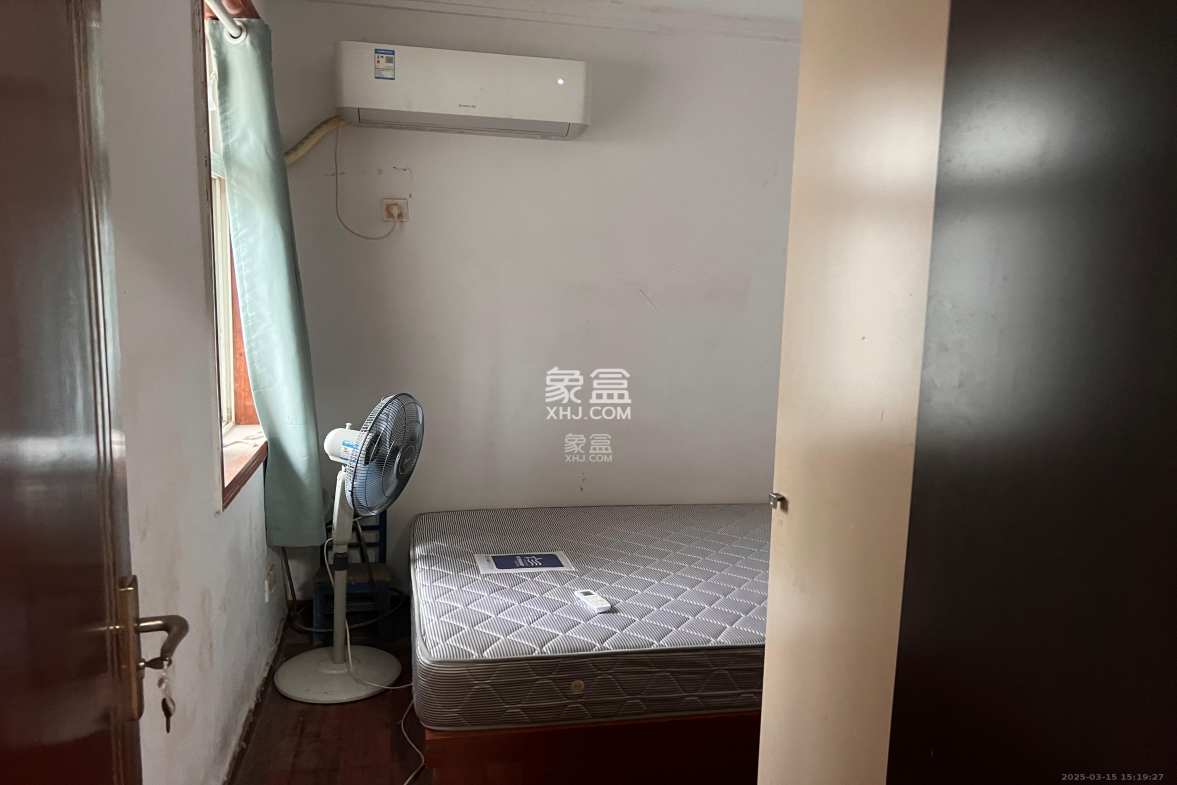 金麓西岸和苑  2室2厅1卫    1200.0元/月 金麓西岸和苑  2室2厅1卫    1200.0元/月室内图