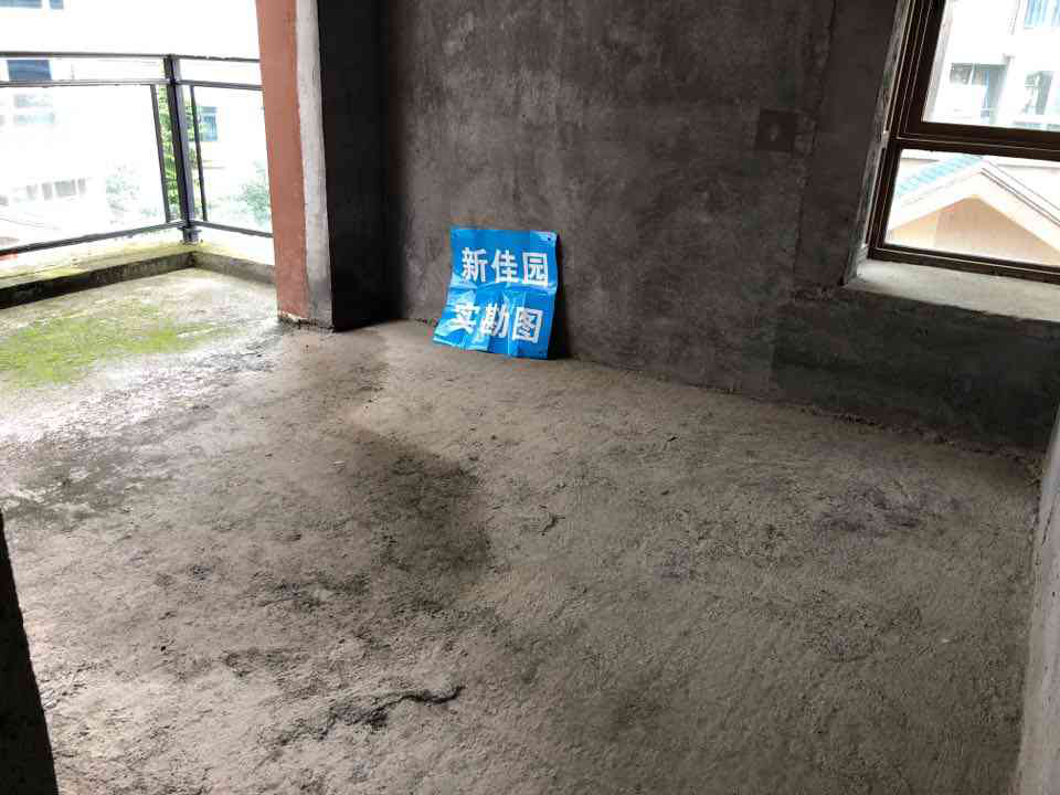 中天鹭鸶湾一期 5室2厅2卫 280.00万 中天鹭鸶湾一期 5室2厅2卫 280.00万客厅