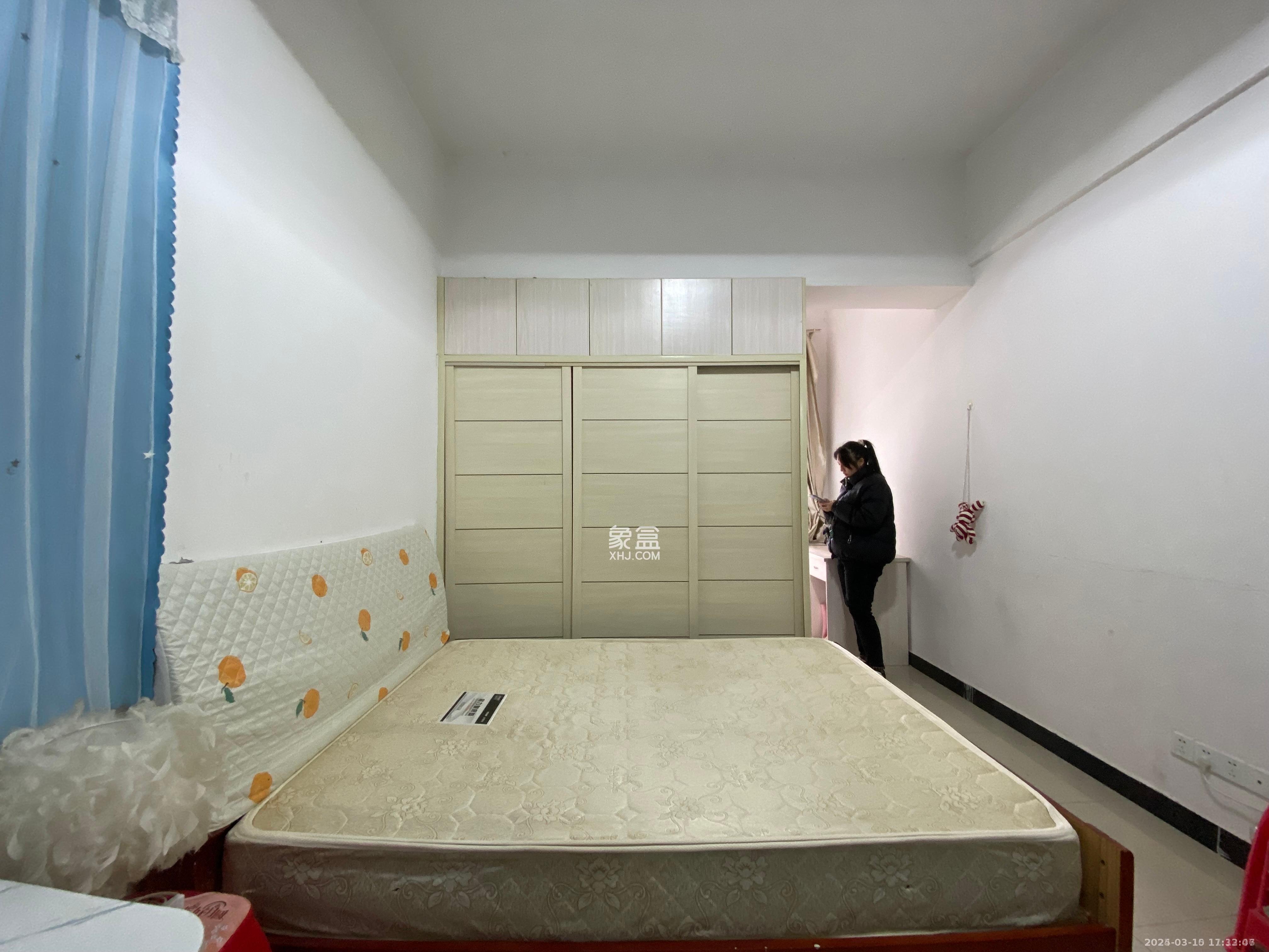 红树湾  1室1厅1卫   1200.00元/月室内图