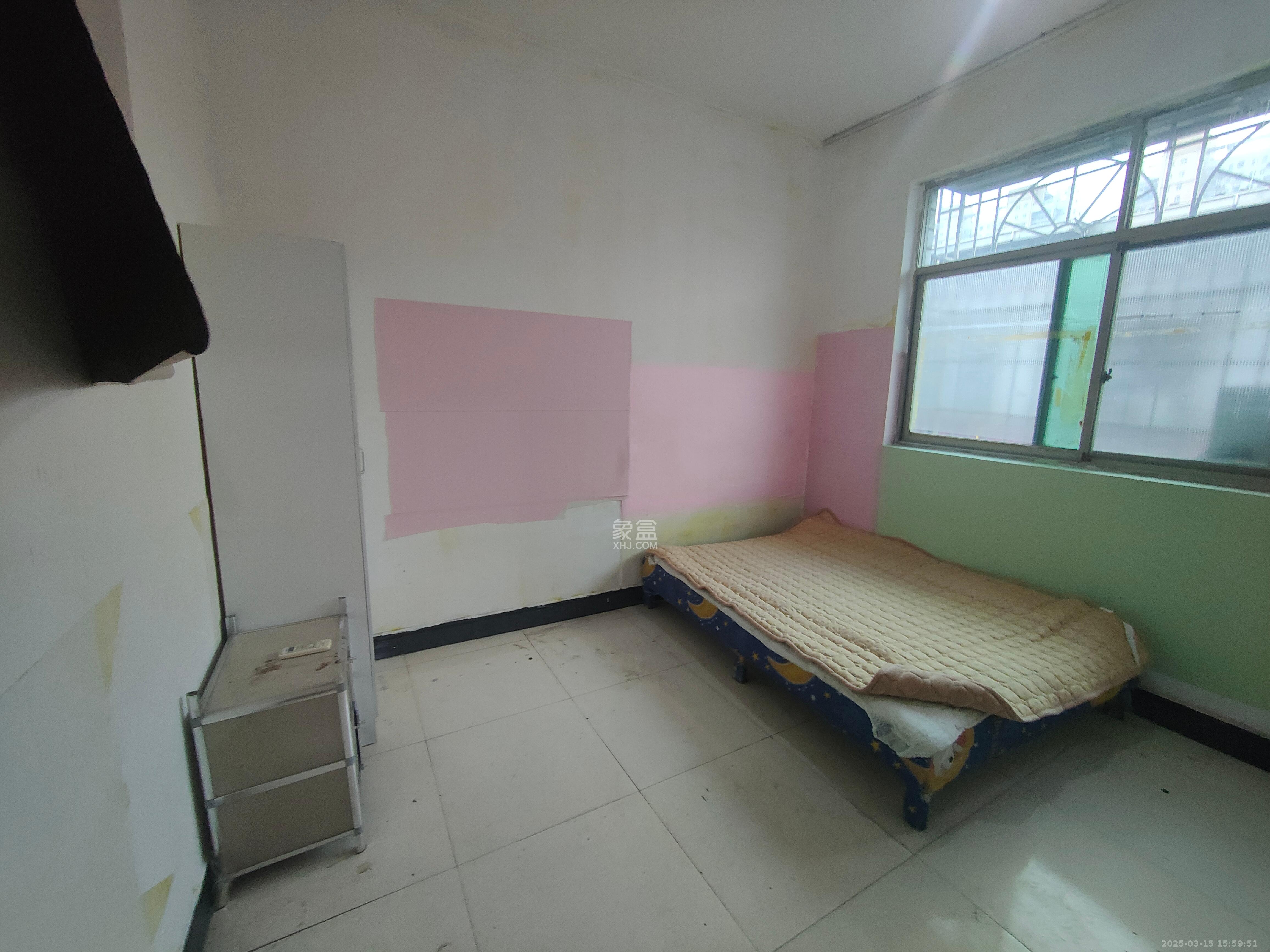 新合四村 4室3厅2卫 1500.0元/月 新合四村 4室3厅2卫 1500.0元/月室内图