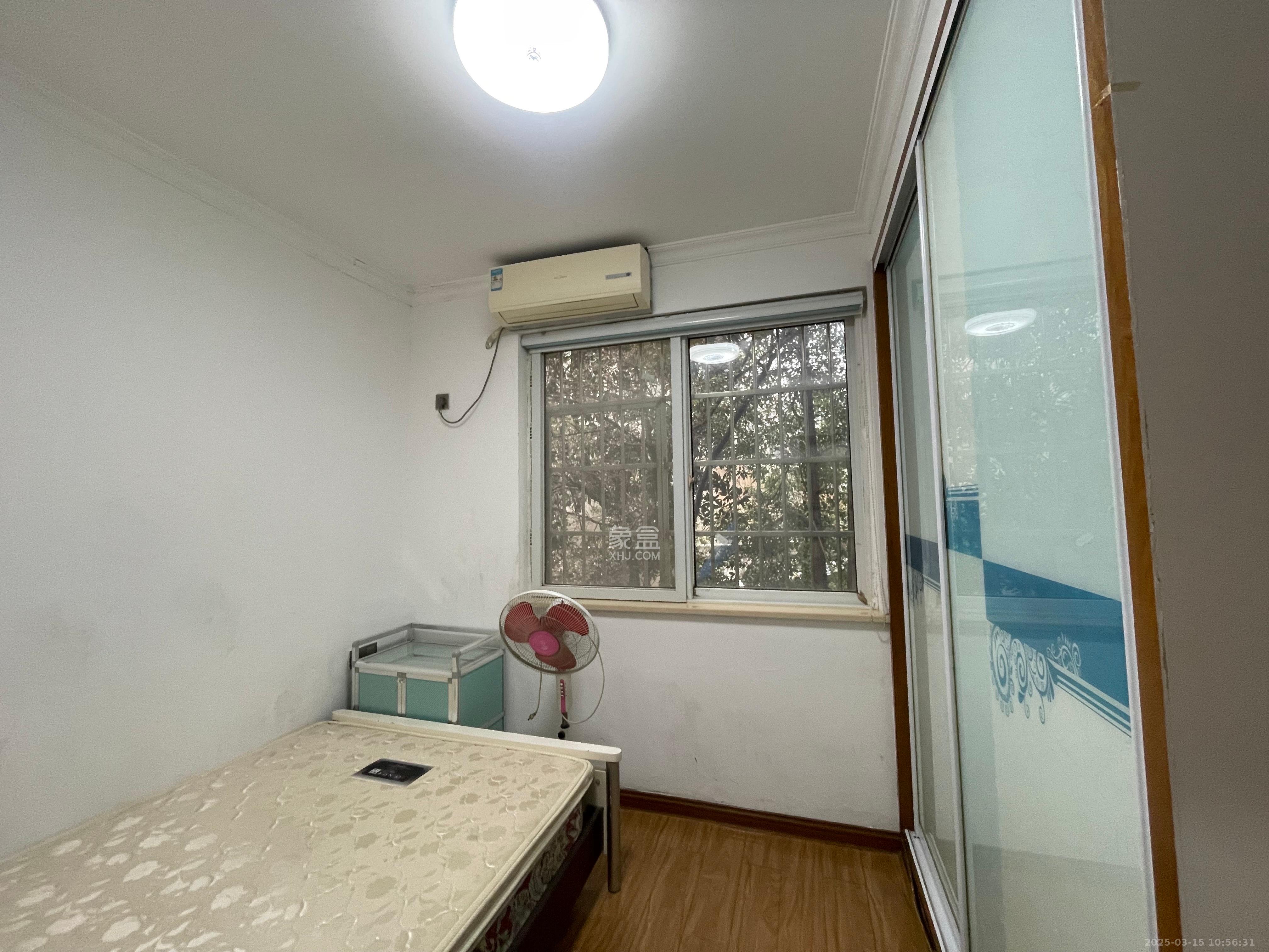 谷山乐园  2室2厅1卫   1700.00元/月室内图