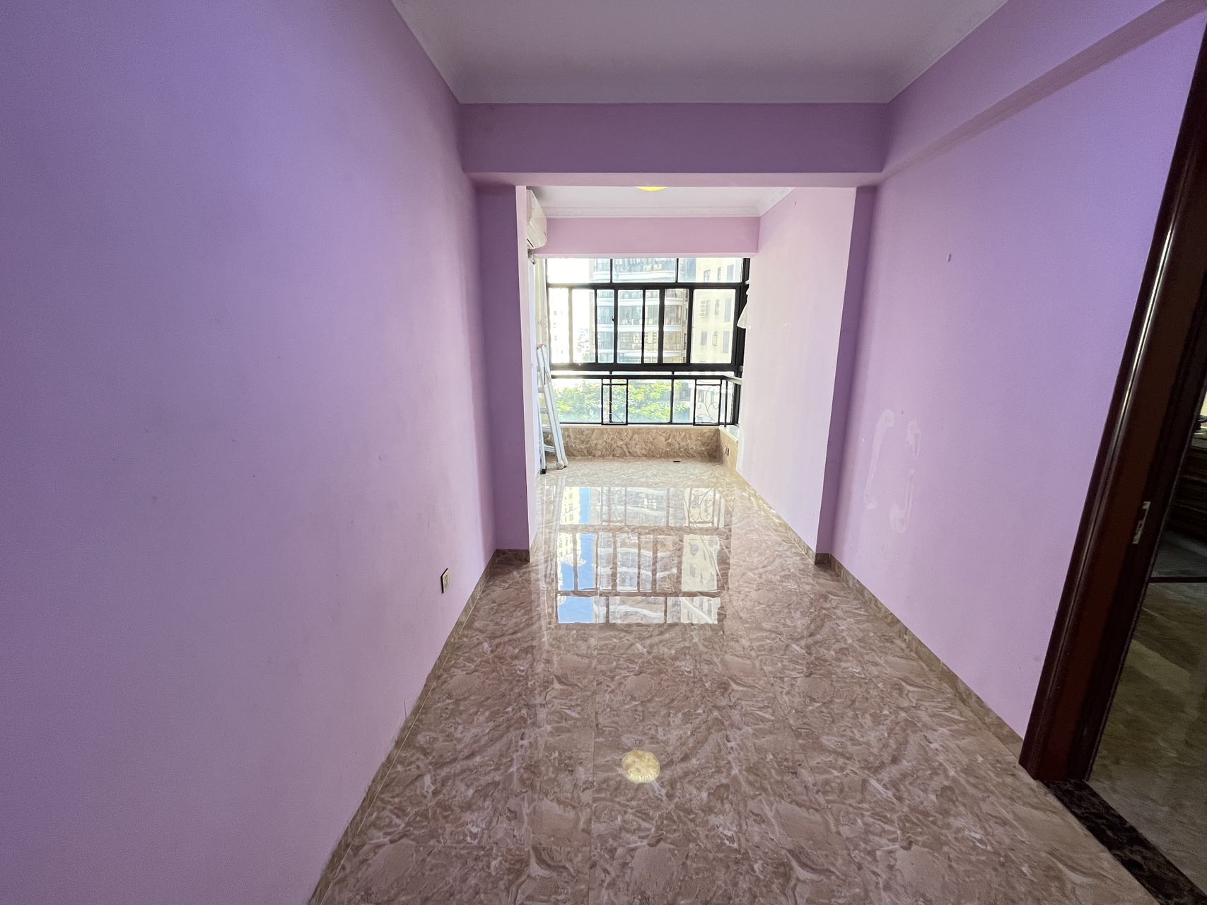 滨江帝景二期(三期) 4室2厅2卫 3800.0元/月 滨江帝景二期(三期) 4室2厅2卫 3800.0元/月室内图